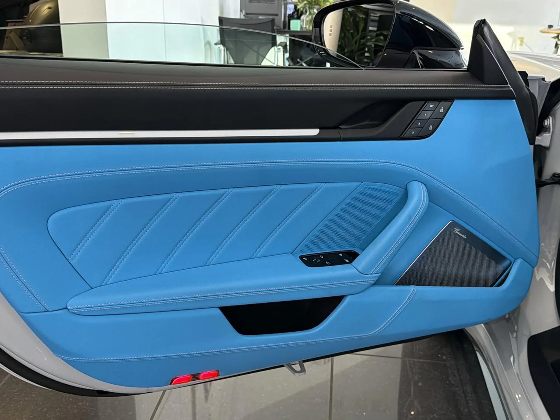 mph022_1157184568_1a78f2ea6822ba9883c11792835b816f_2d8f44734a