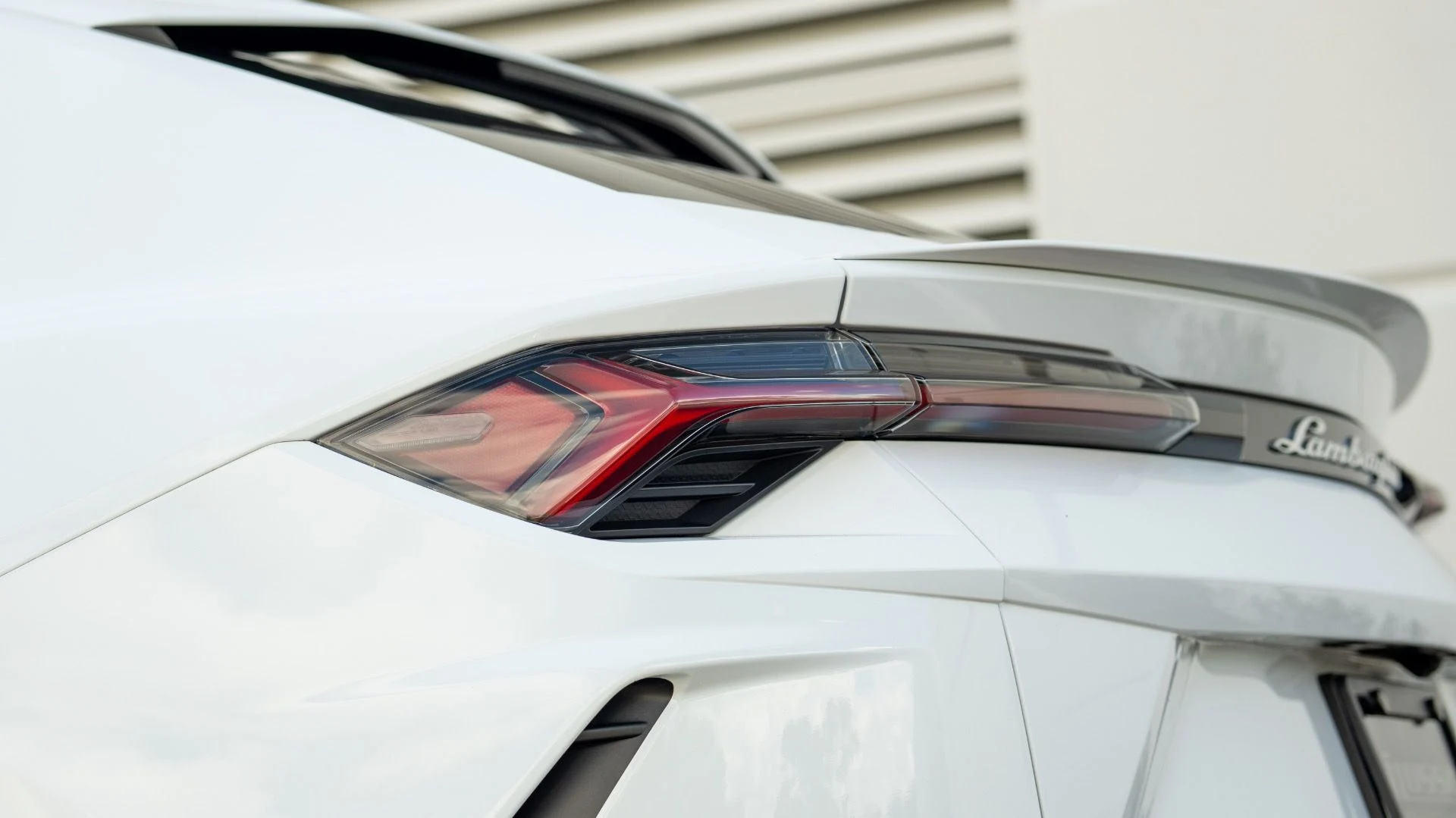 mph022_1163647367_Used_2021_Lamborghini_Urus_1754681946_d572307cc0