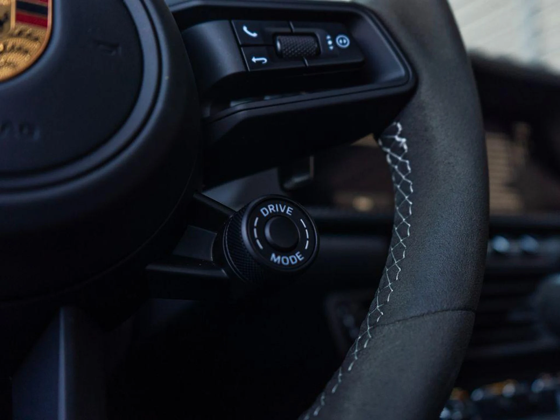 mph022_1165087037_z3_R_n9c_Fyff_Gge_YAUC_Ax_LS_7i_J4_b2ee13cb59