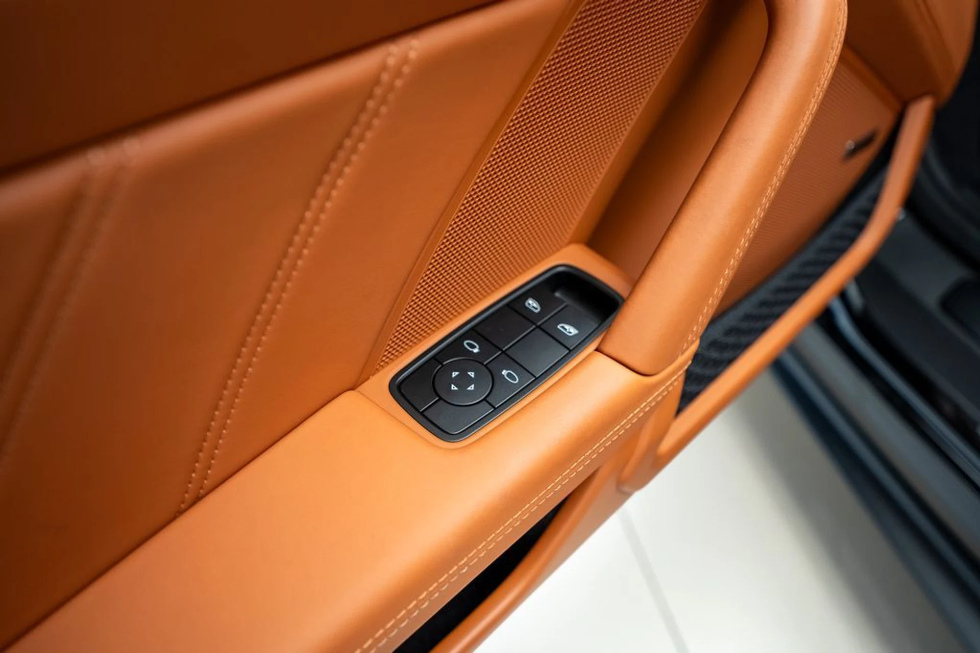 mph022_1168956280_abedf8d6_f8c1_4f3c_9881_edec9fa2ce66_42b226c62a