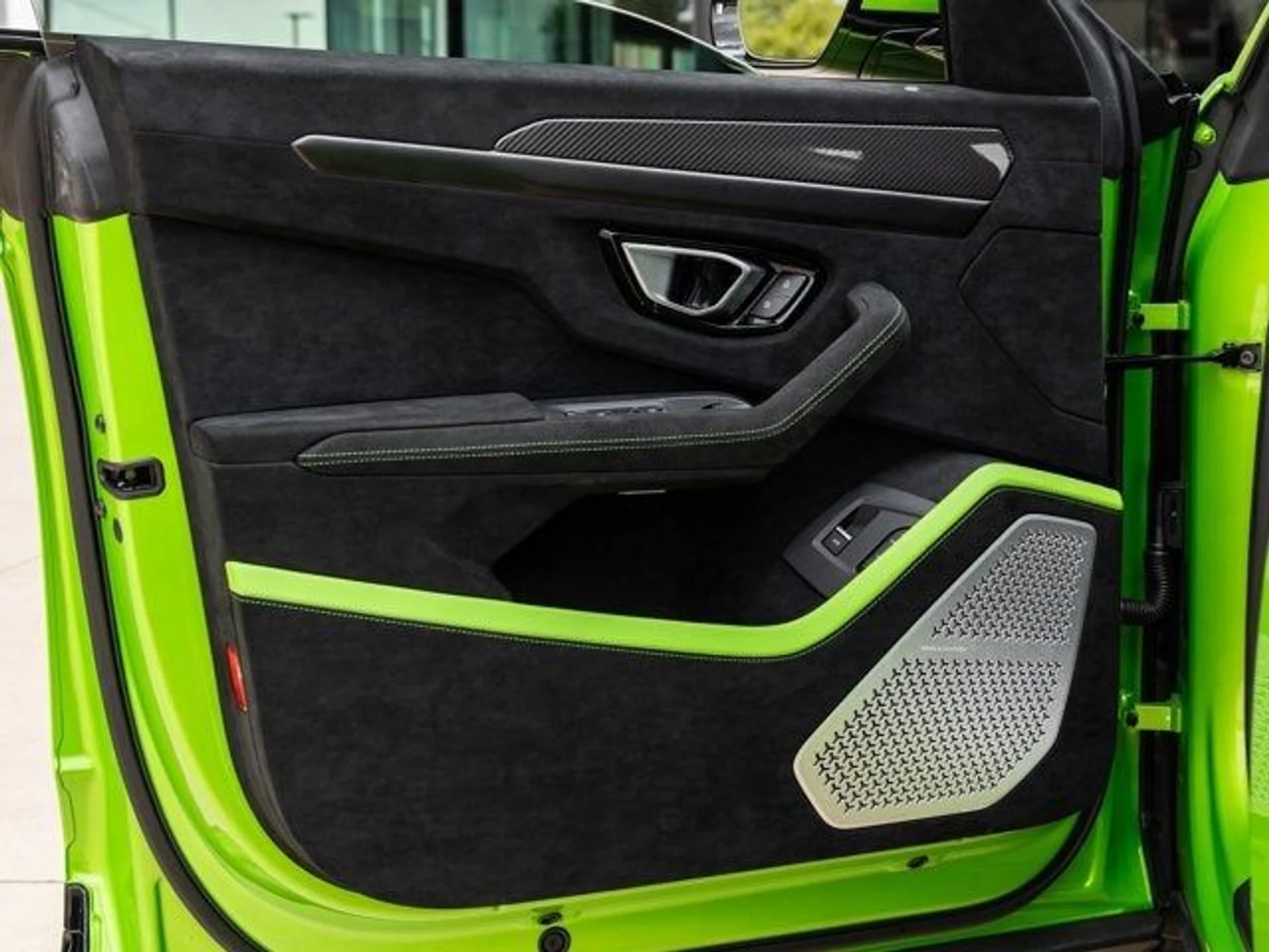 mph022_117446469_23_88e87d1db5