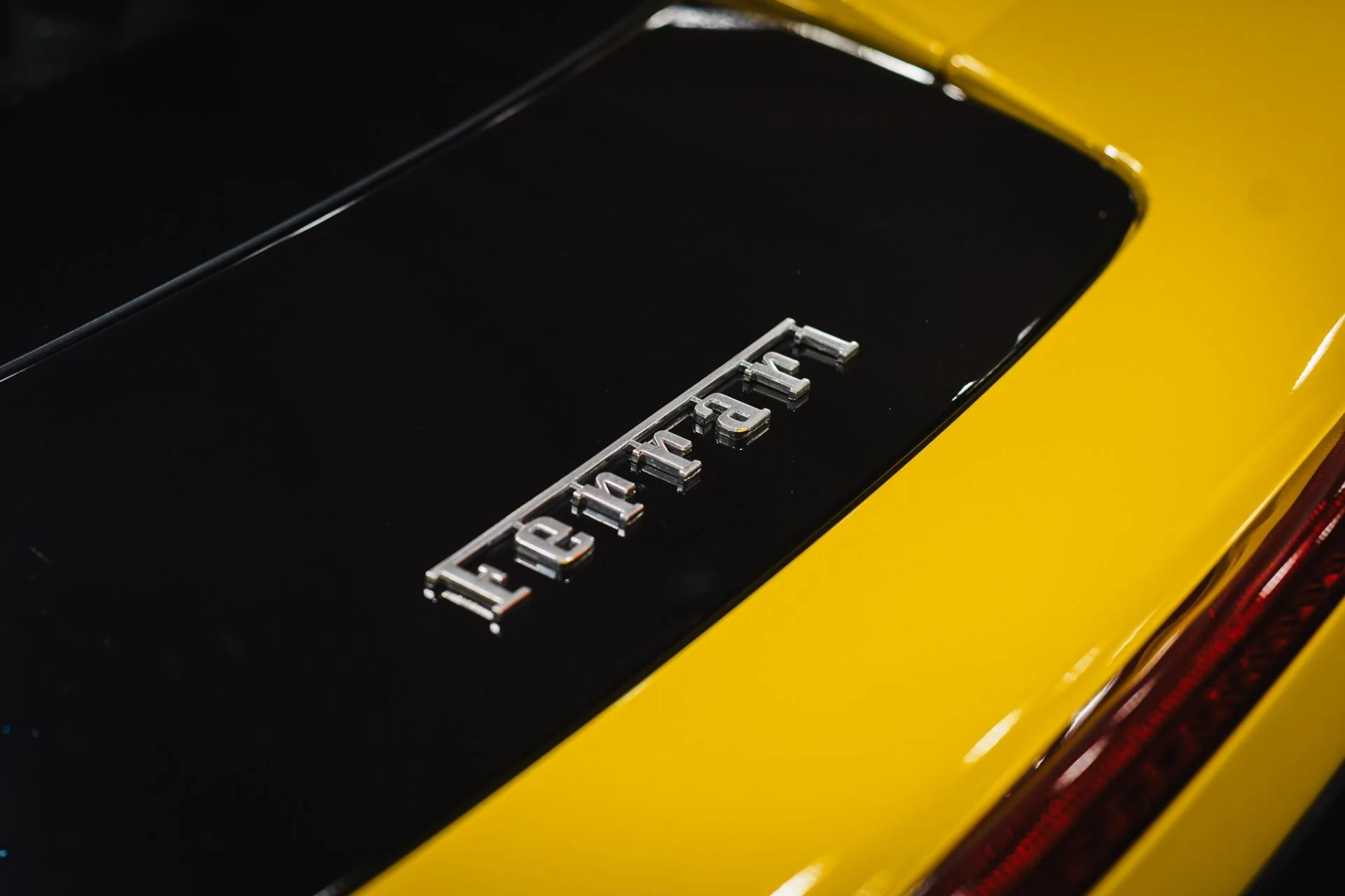 mph022_1183125553_Used_2013_Ferrari_458_Italia_Collector_Grade_in_Giallo_Modena_Carbon_1775786372_0ec9fe1ac4