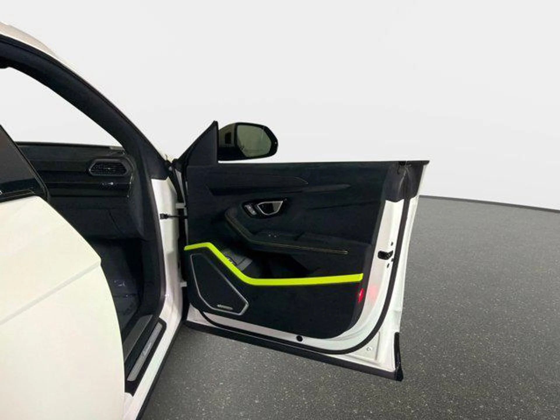 mph022_1187295280_Ps_Tw_T5_T8_Kx_T079_Hhg8yze44_LKU_8_c4b5a5f3d6