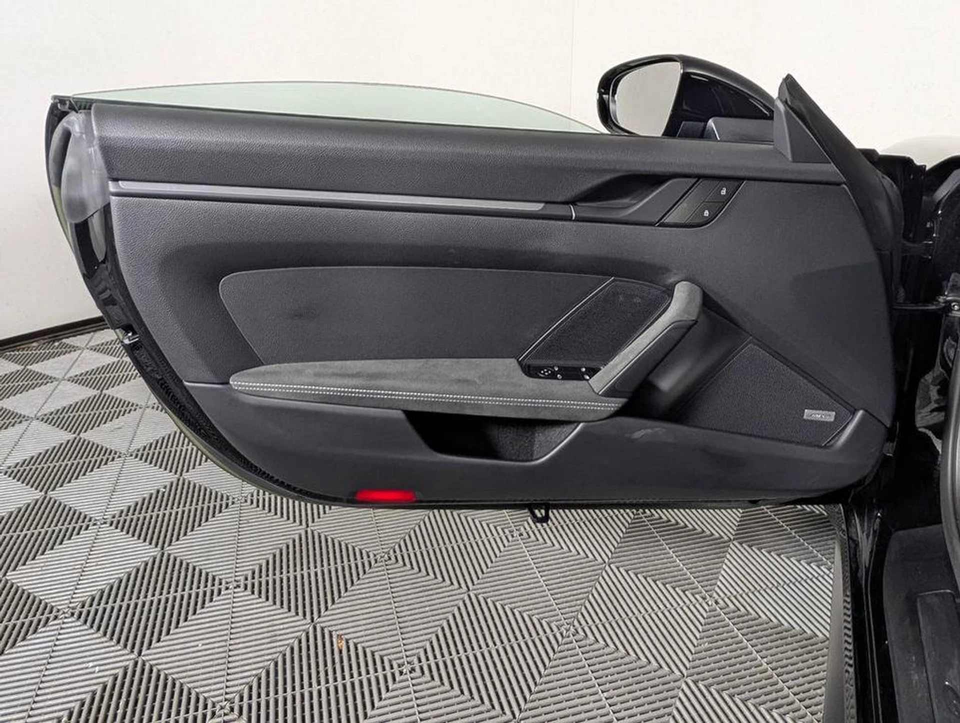 mph022_1191621797_hp4_Jug_Ulmqk_Ouk3r0_JX_Vco_Rp_Umc_202459d362