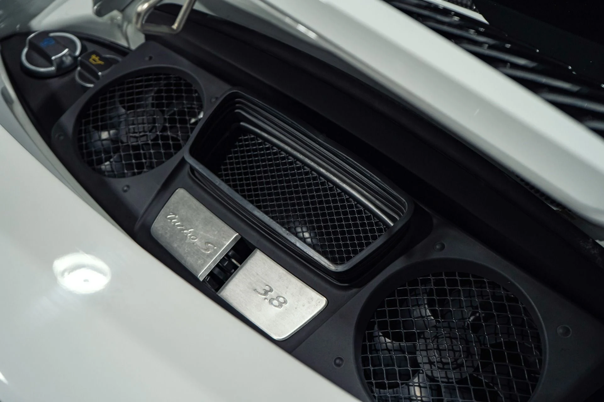 mph022_1192747185_Used_2018_Porsche_911_Turbo_S_212k_MSRP_50000_in_Tasteful_Upgrades_1771453047_83232fed4c