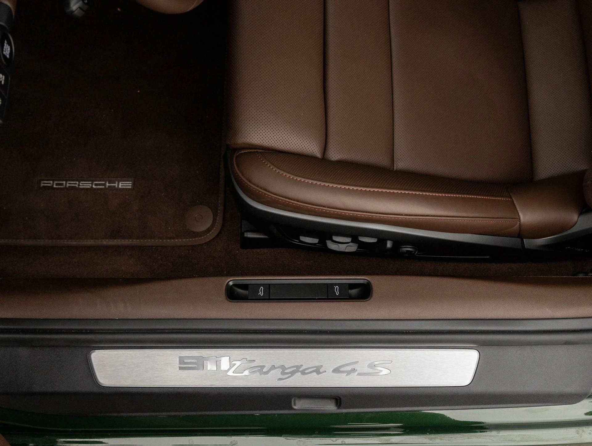 mph022_1192994982_23_036a50c1e9