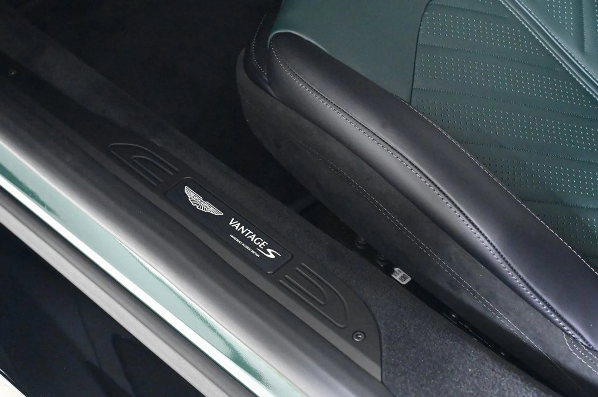 mph022_1196408142_new_2026_aston_martin_vantage_scoupe_11350_22964227_22_1024_9ad35337ff