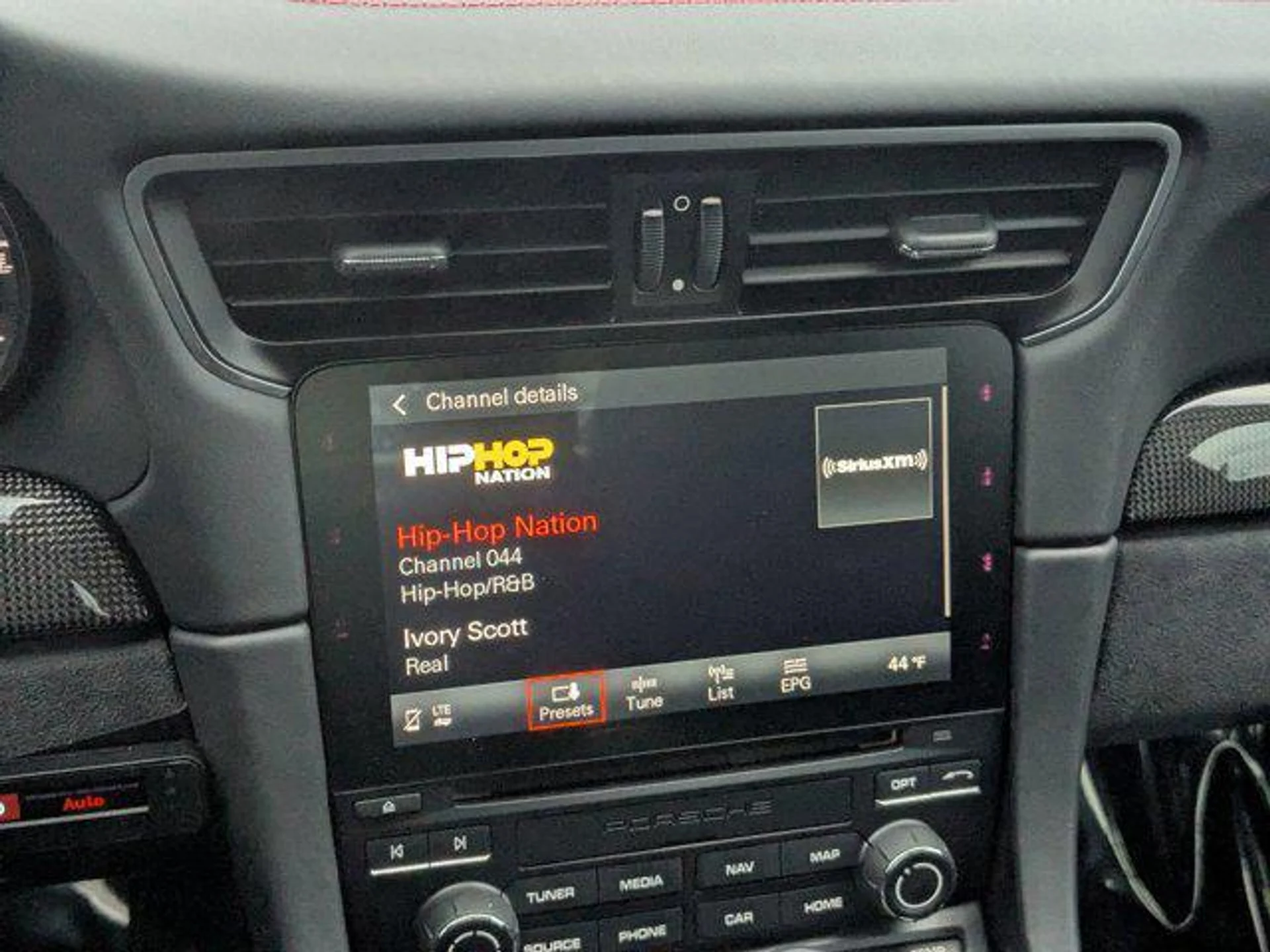 mph022_1197461090_z_O_Ui_Xr_N_Mhu_Zb_A3_zk_Dwajzwz_I_4a8853770e