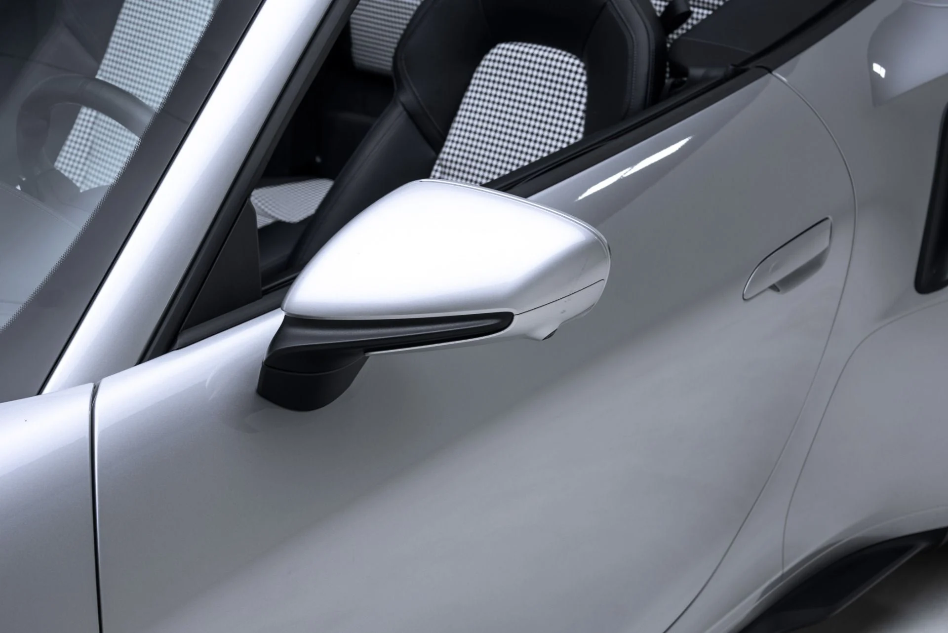 mph022_1197818861_Used_2025_Porsche_911_Turbo_S_1772494220_23a397ad8f