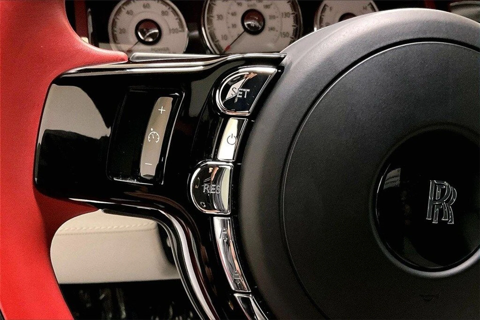 mph022_1208410851_2f17c9dee6493ffb6588ba8f350cffb2x_5b1b3e6f44