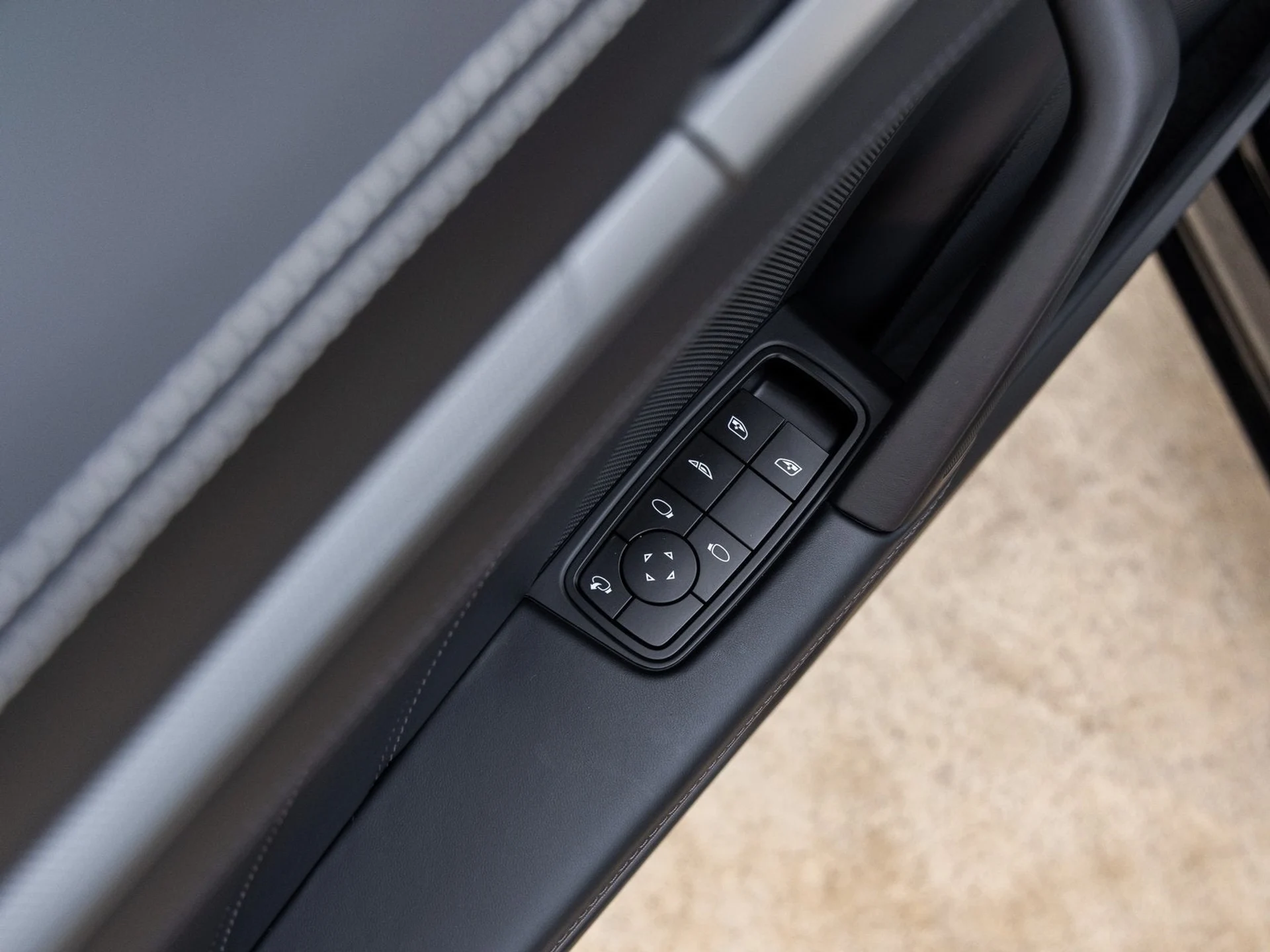 mph022_1209664621_23_25fadc2995