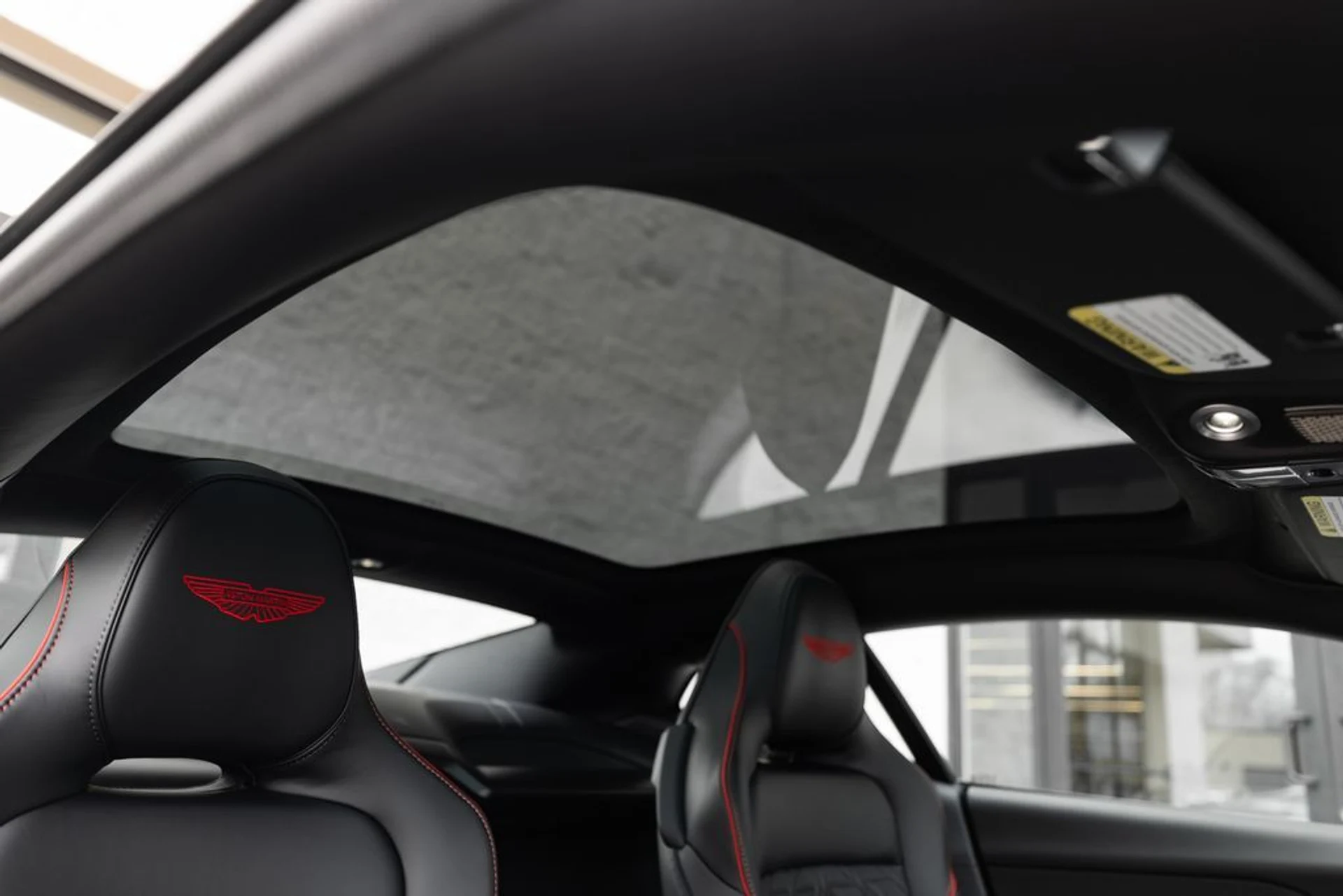 mph022_121290294_424b7b425848a1e3244337c99b03cc29x_54993dccb2