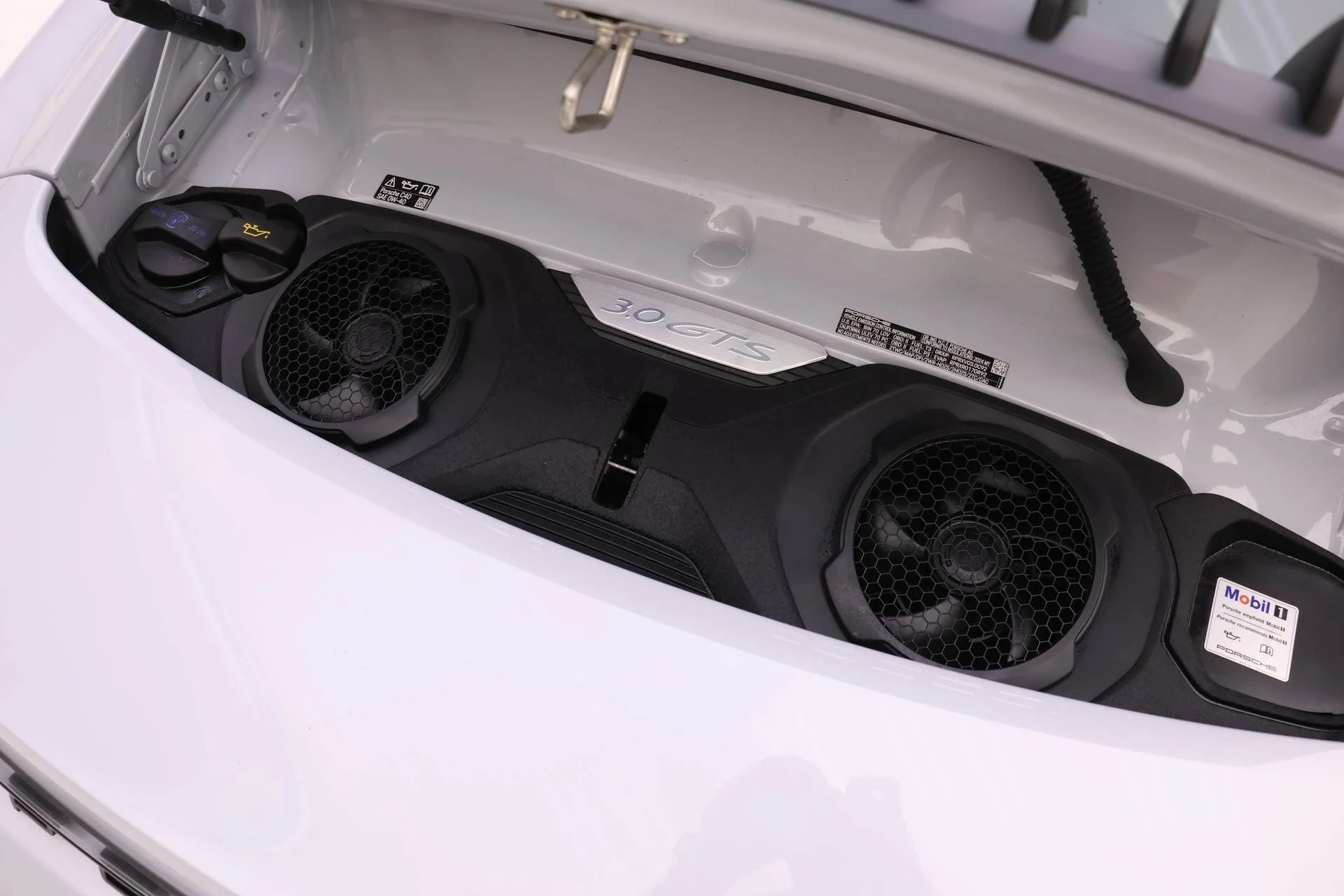 mph022_121305922_d3b01139e4277fb472993185b313e273_4a97cd00f2