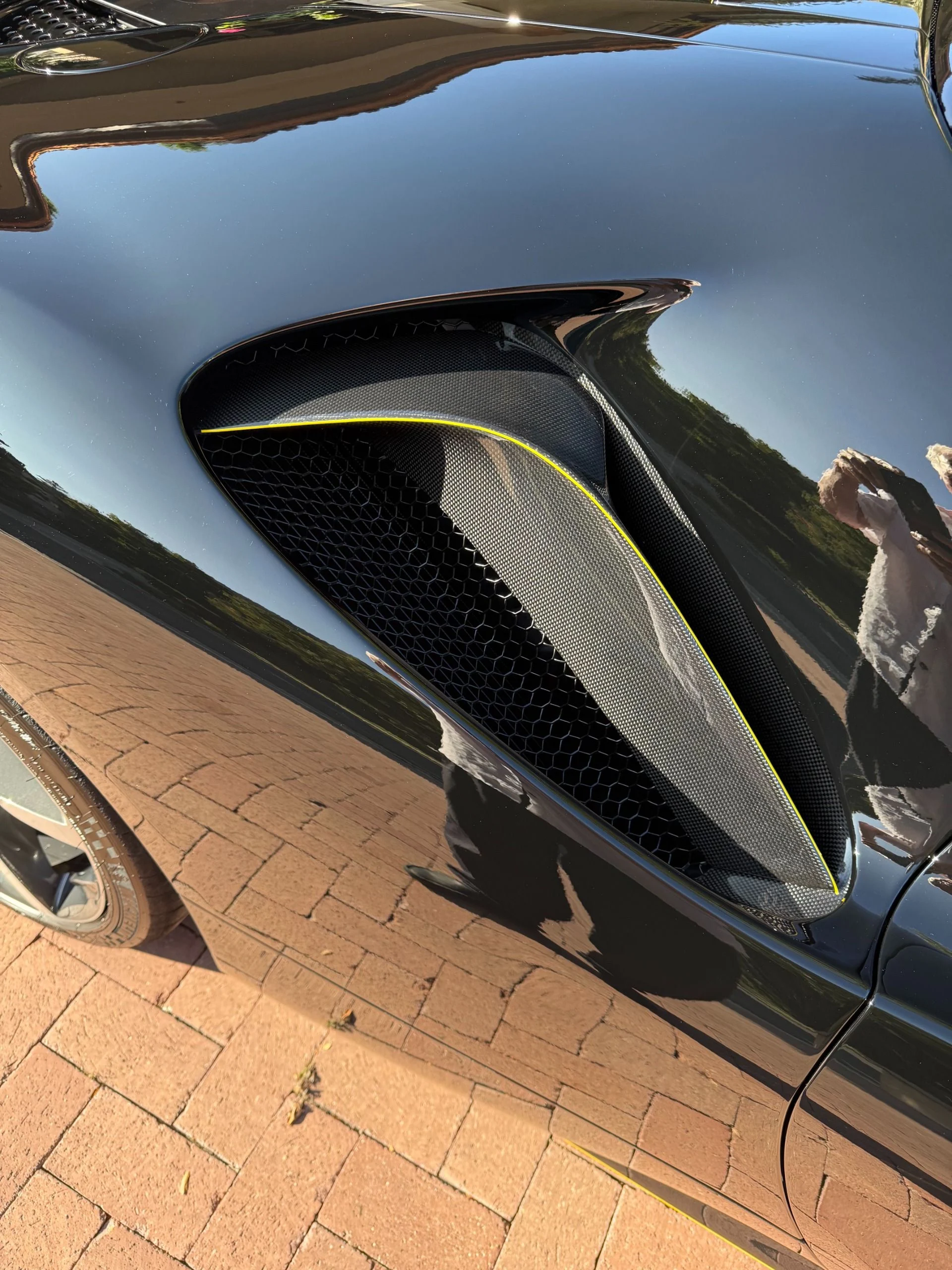 mph022_1213533721_Used_2021_Ferrari_SF_90_Stradale_1770238997_35a8014b75