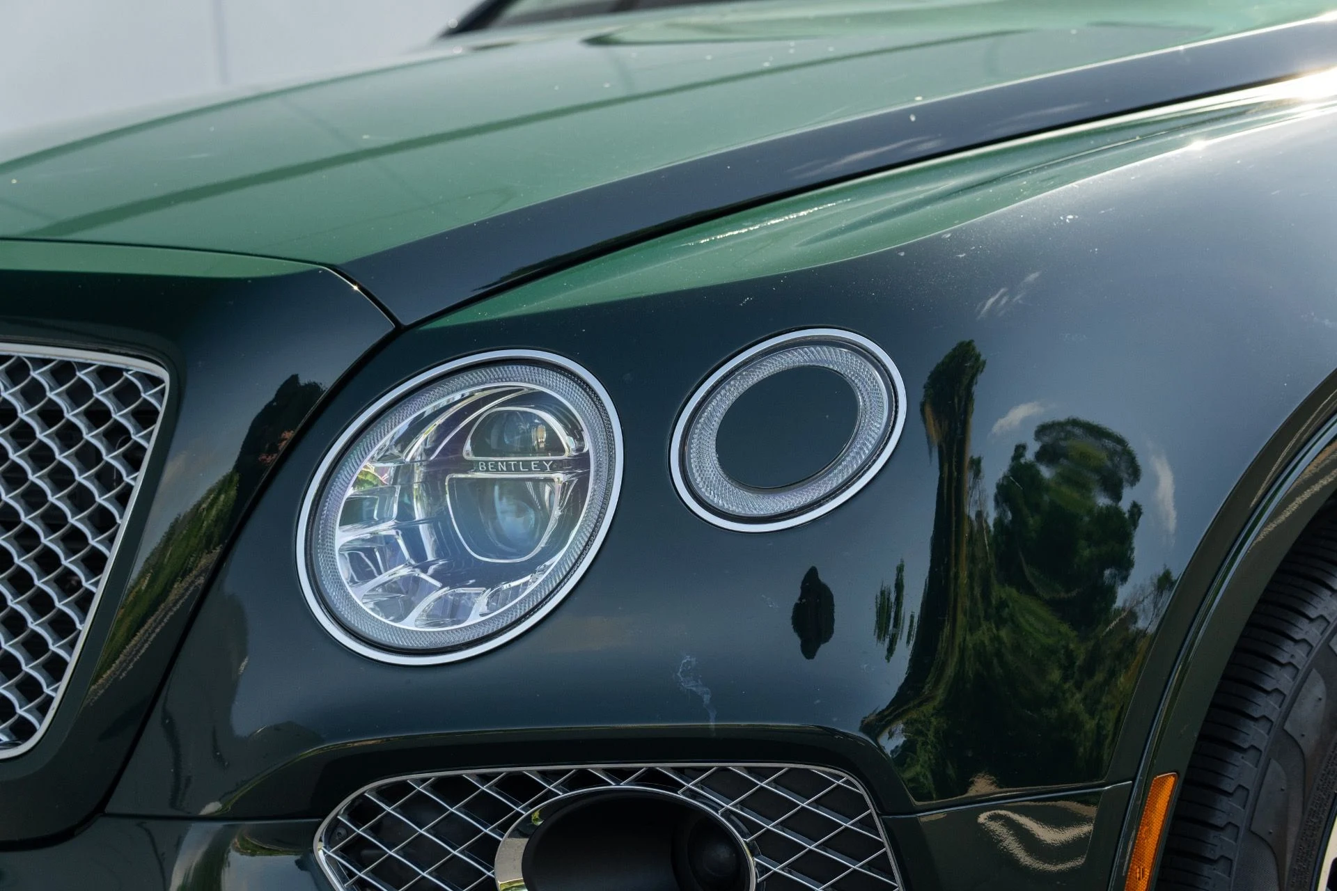 mph022_1217245594_Used_2017_Bentley_Bentayga_W12_First_Edition_1762986986_3e20149c0a