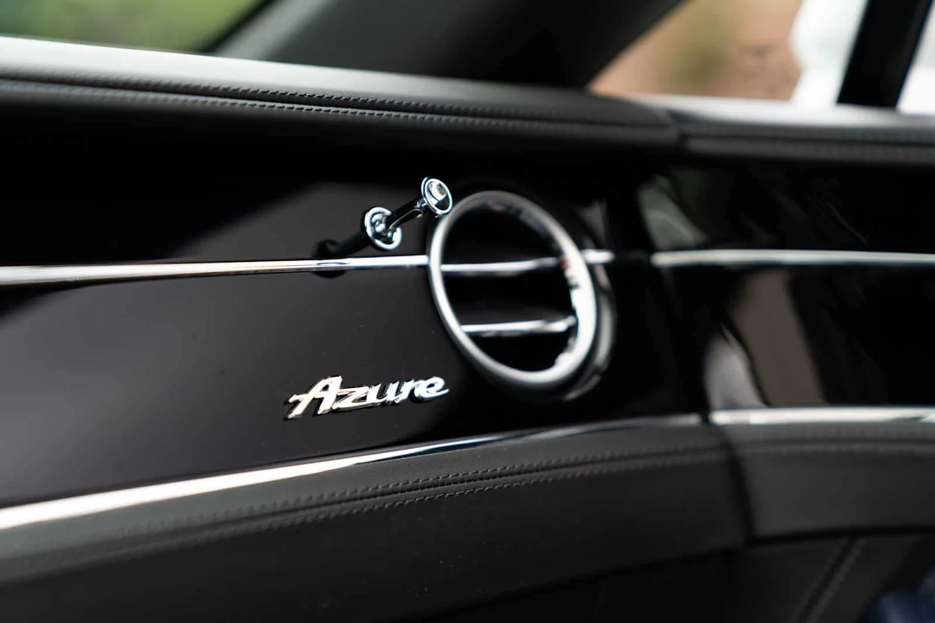 mph022_1223992884_ecf39ed3ce2d02ce711b16b4f35678f8x_1e84751f83