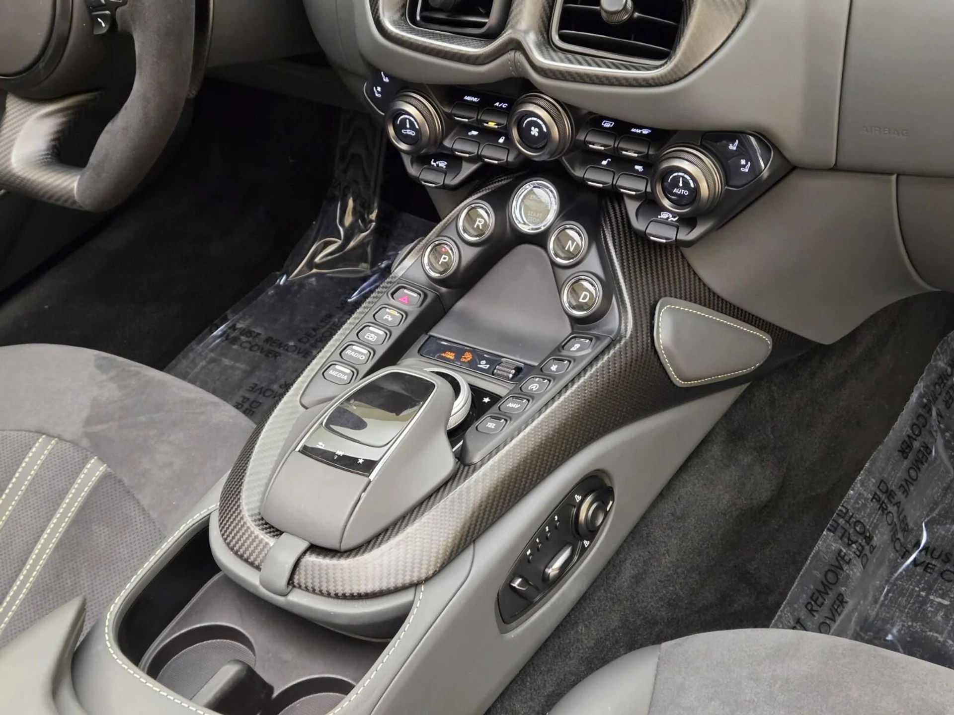 mph022_1250715051_Used_2023_Aston_Martin_Vantage_1762849160_178fbab377