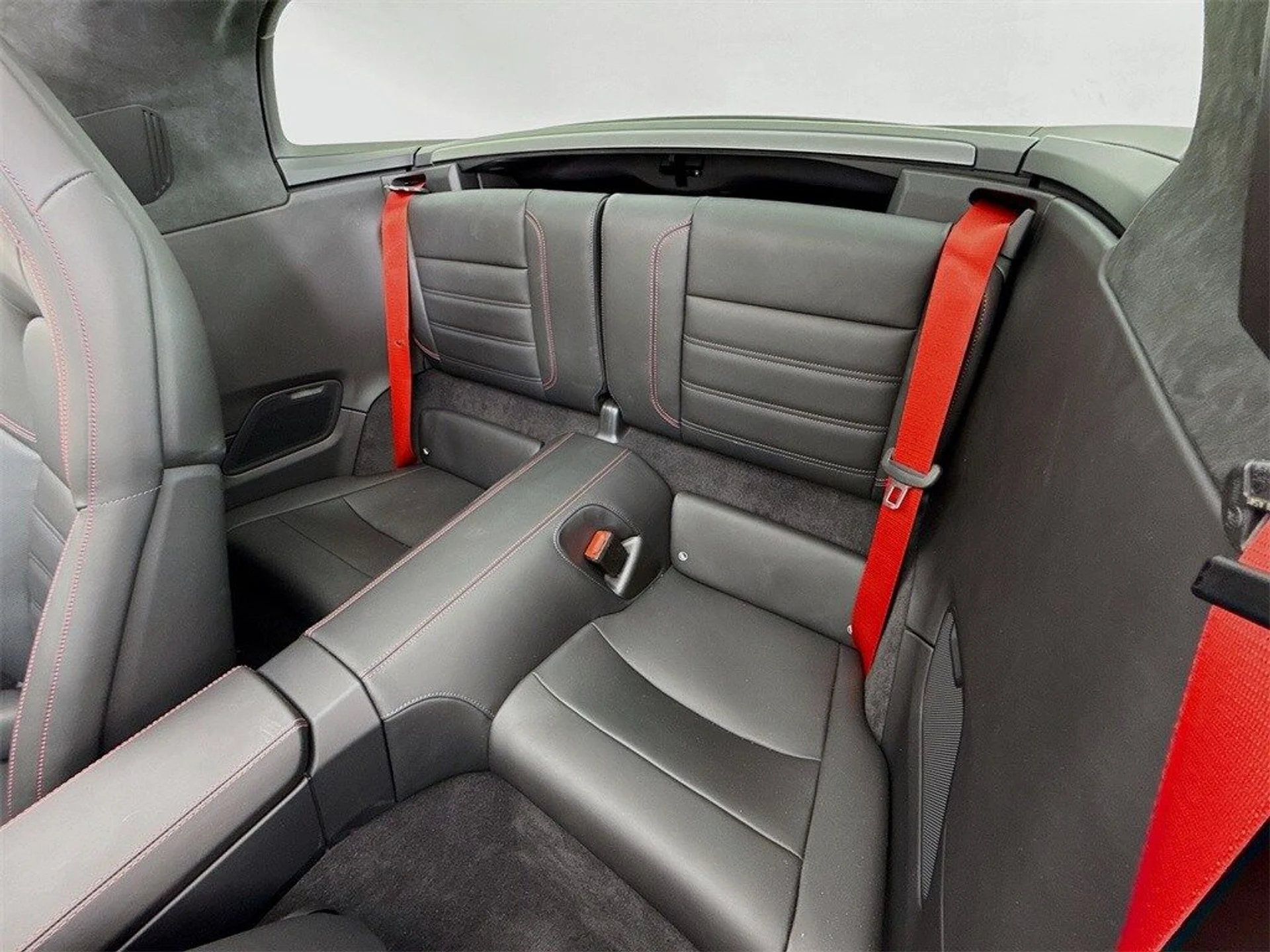 mph022_1256159722_b9c975a45f59915ca94c43838b1e6506x_94164f6883