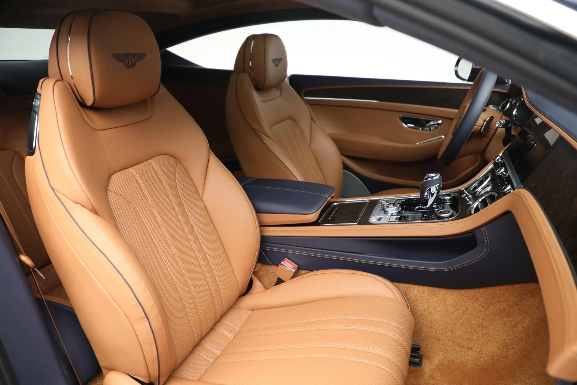 mph022_1261086969_Used_2023_Bentley_Continental_GT_V8_1678831904_676c4df012