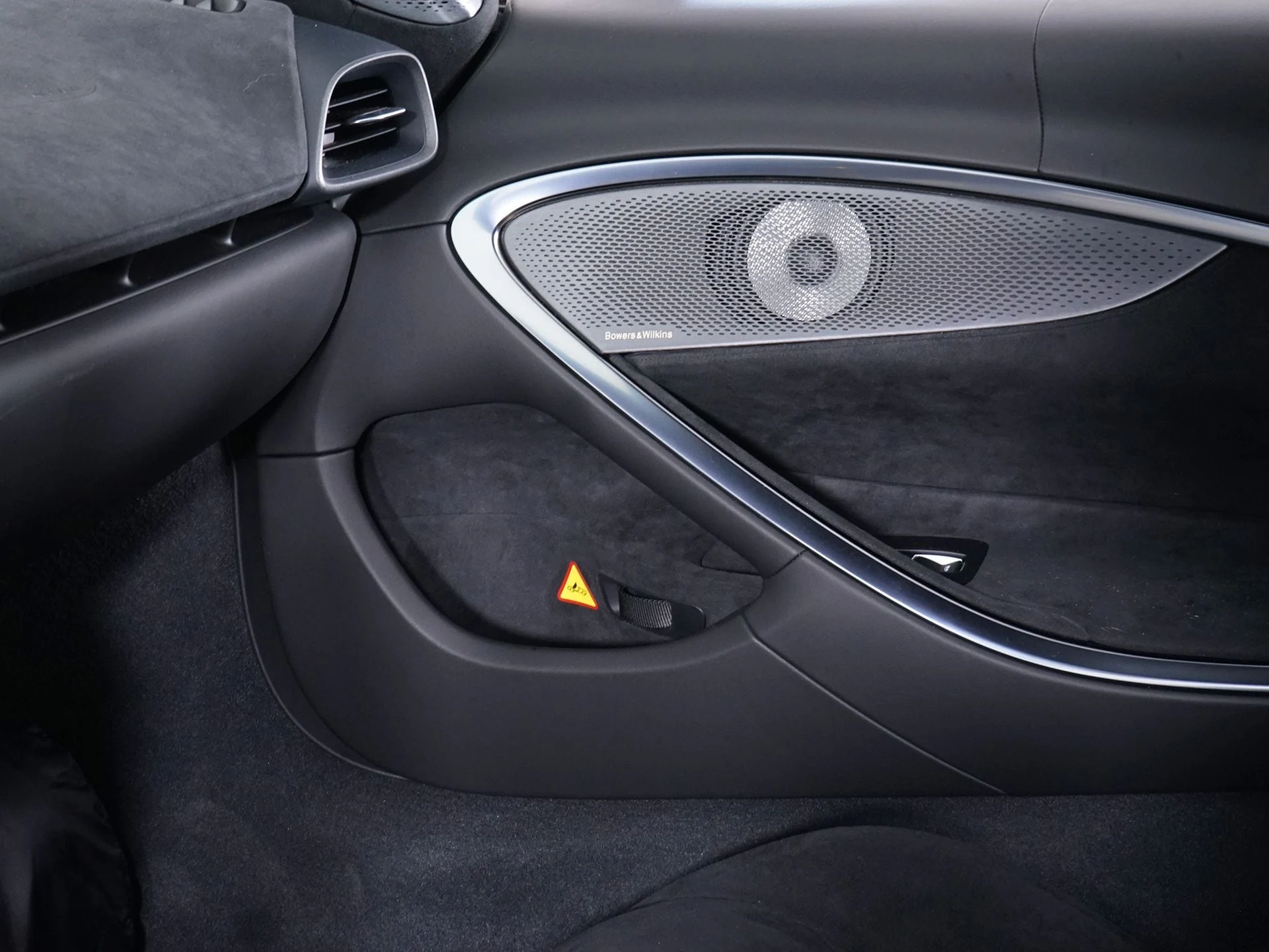 mph022_1267229050_1cca184d53d174767facd44525c0de6bx_8ea314e695