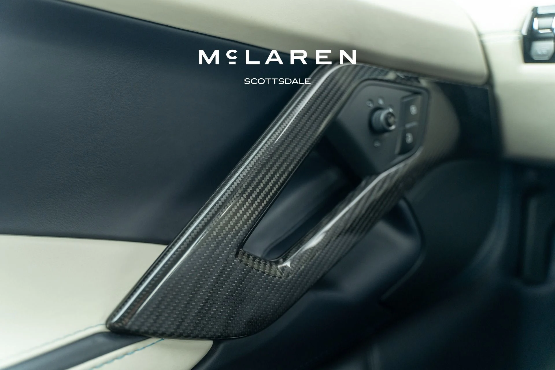 mph022_1271004210_Used_2019_LAMBORGHINI_AVENTADOR_LP_740_4_S_Roadster_1792777866_4067b45202