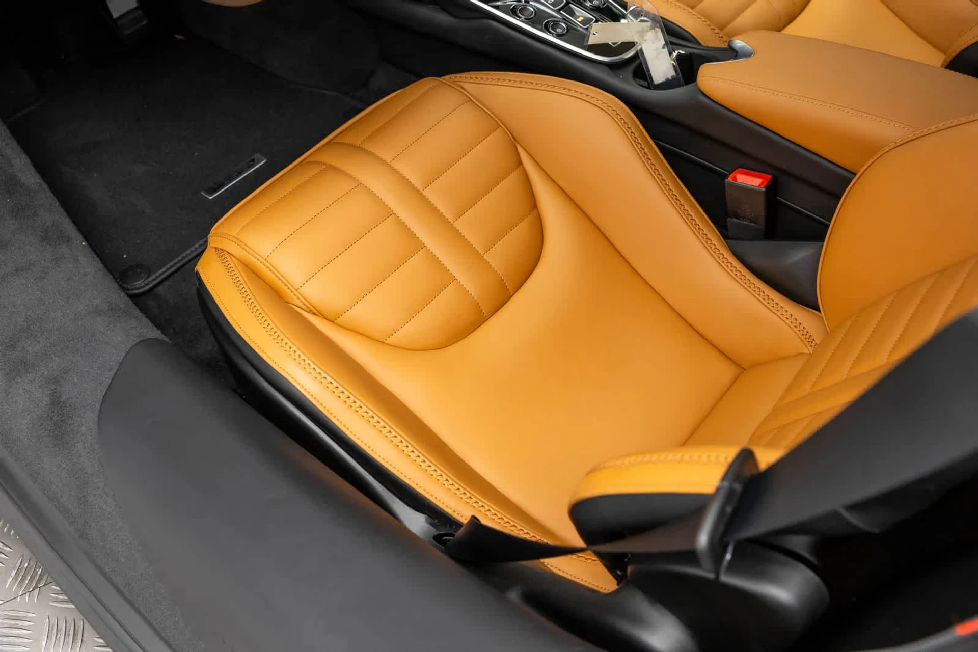 mph022_127451705_23_5affd495e4