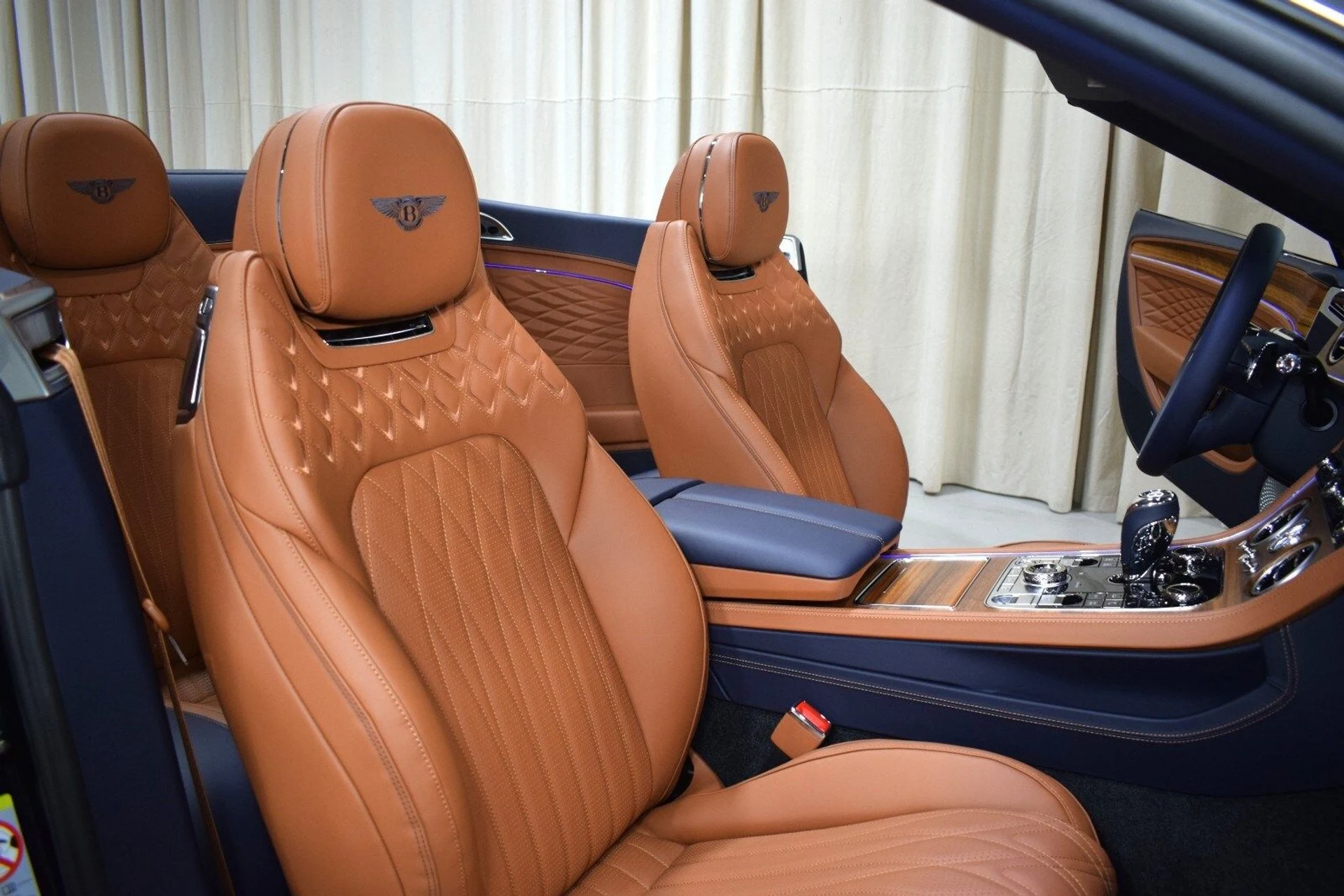 mph022_1277556591_ab64a7e139937ecc25e234e8c6a0f3b3x_e368a4e217