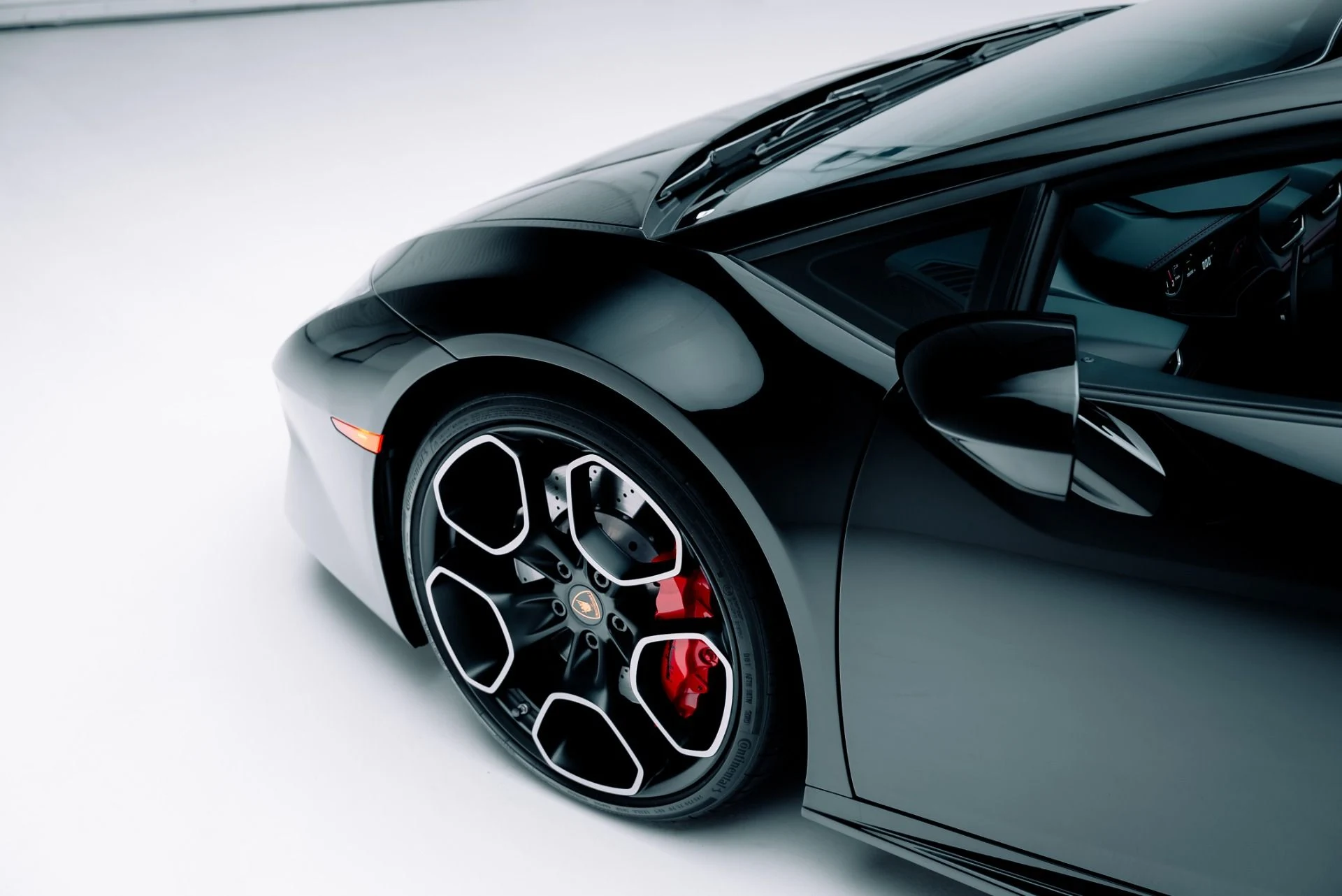 mph022_1283632023_Used_2019_Lamborghini_Huracan_LP_580_2_Spyder_1763507934_f2049981a6