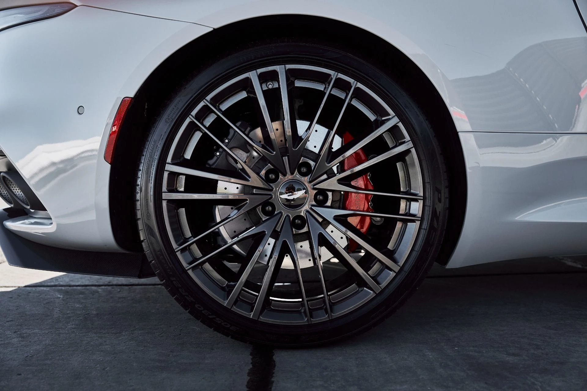 mph022_1285156500_Used_2023_Aston_Martin_DBS_Volante_1770513058_00c8cc4b4e