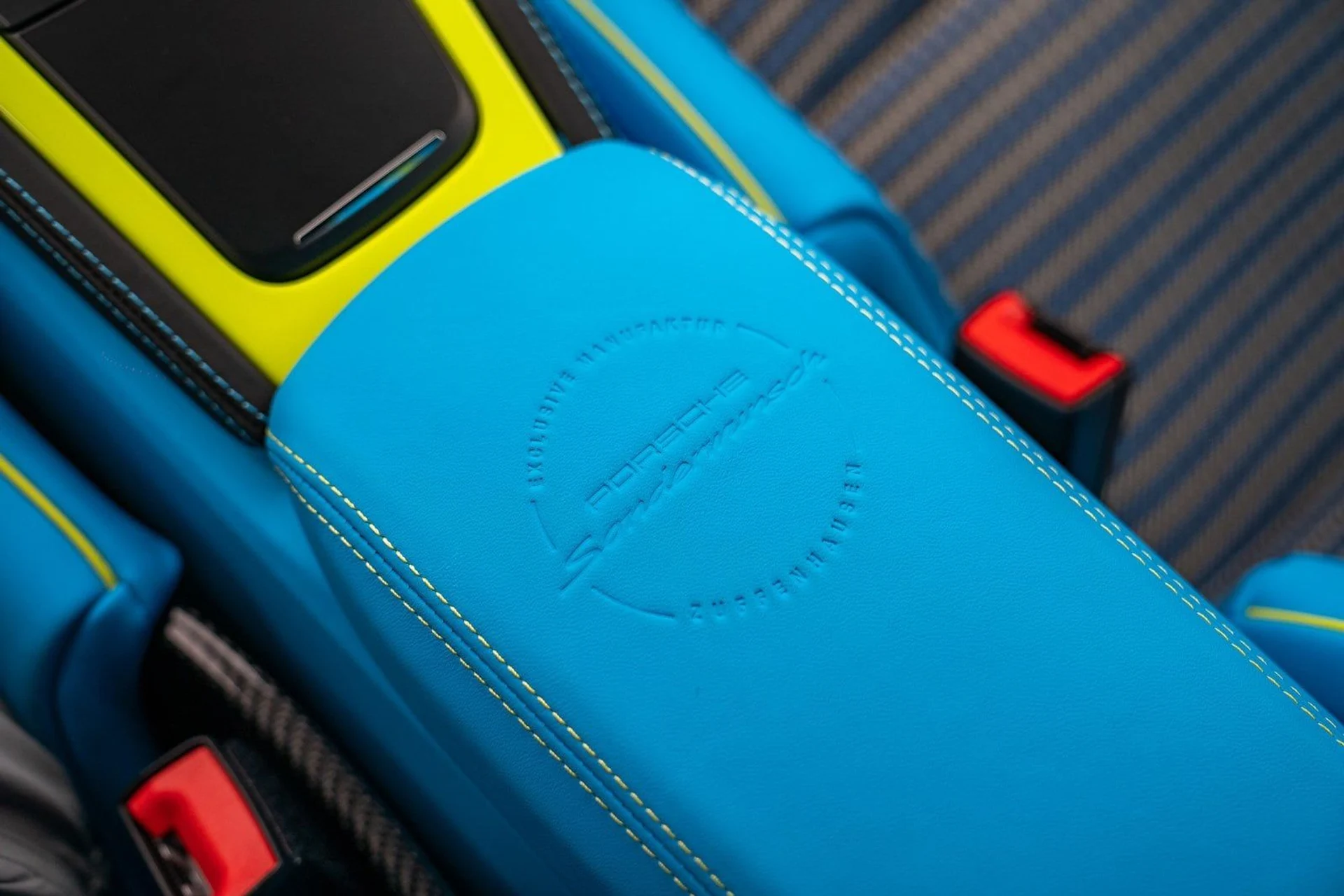 mph022_1294105512_a5b093a9916ba41cf0c5a8e7a83dc487x_d5a5994572