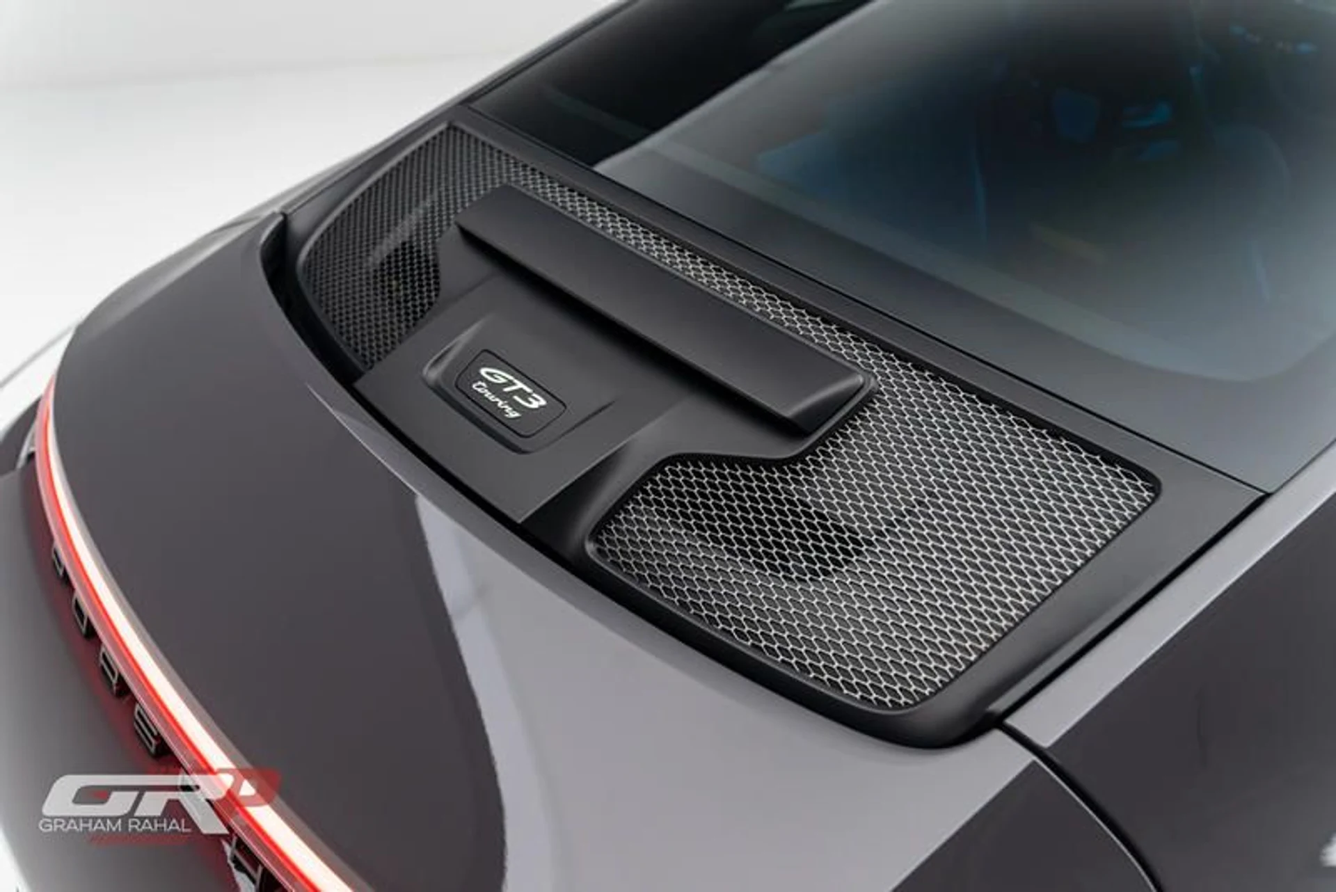 mph022_1296894956_F344126_C_8924_462_A_A943_F1_EDE_91_E474_F_95e31f86af