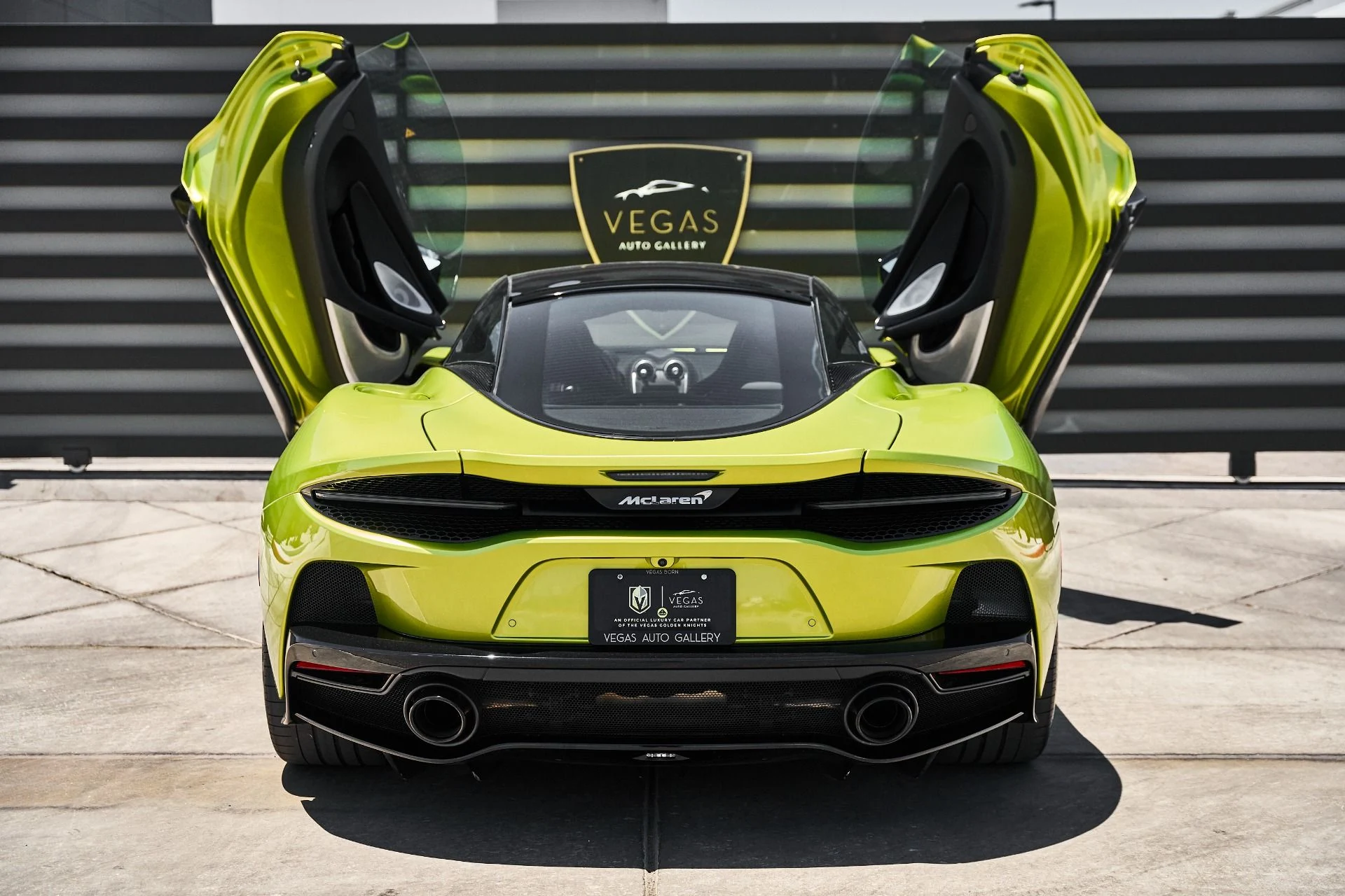 mph022_1297490791_Used_2023_Mc_Laren_GT_Base_1781809943_22adc33782