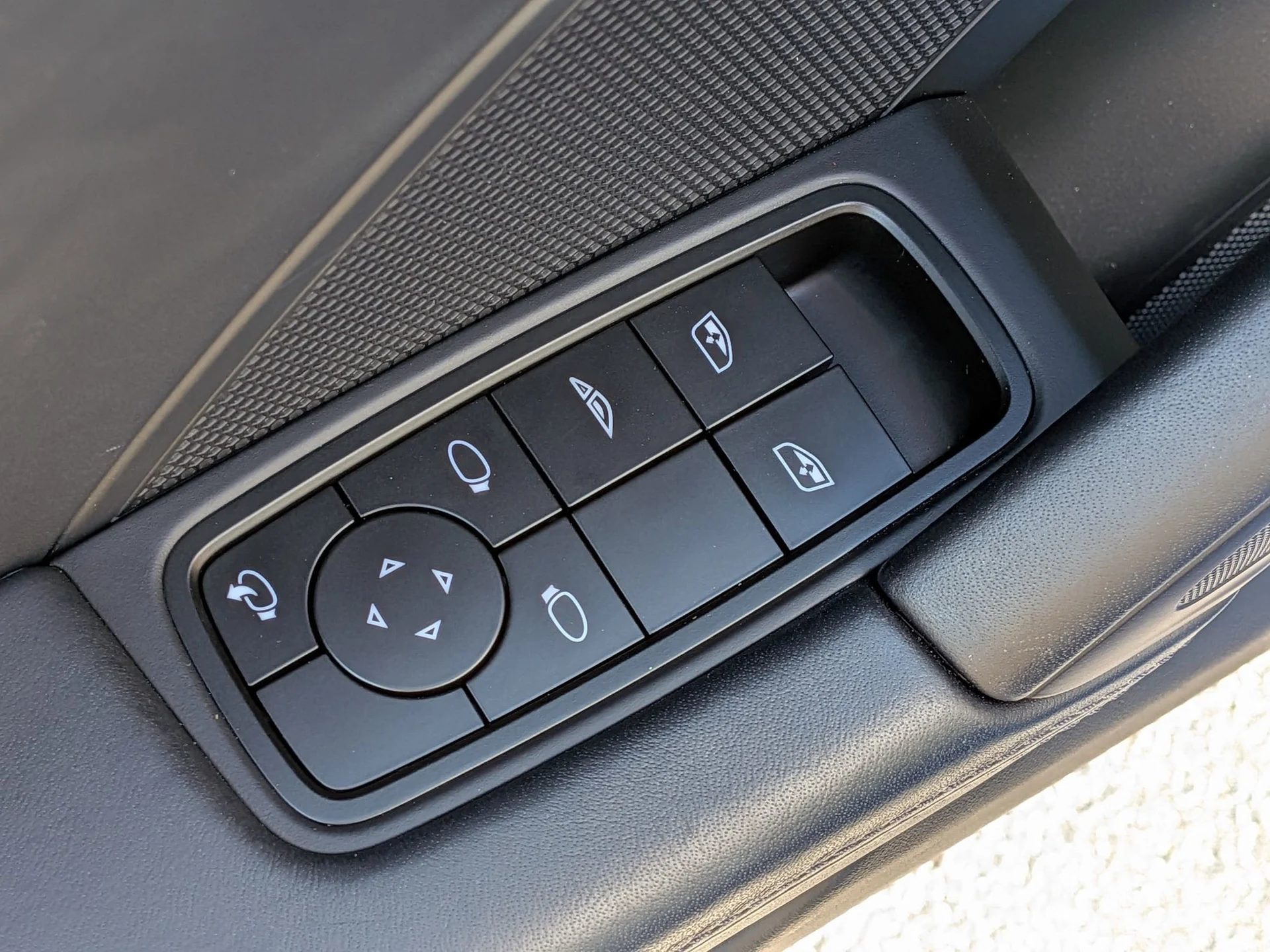 mph022_1297513082_3df8ef0e457d7fb91d74f5ef8f6d22cax_5b8a109567