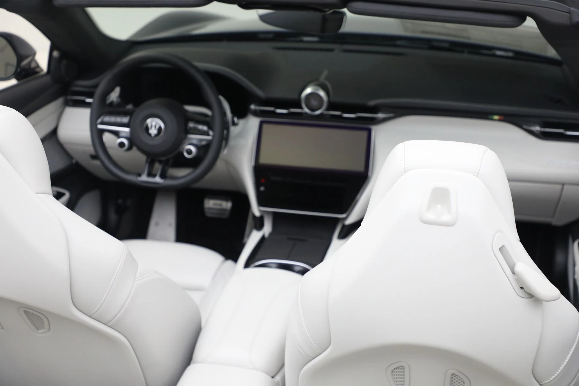 mph022_1305356802_New_2026_Maserati_Gran_Cabrio_Modena_1760548324_91271bf4ff
