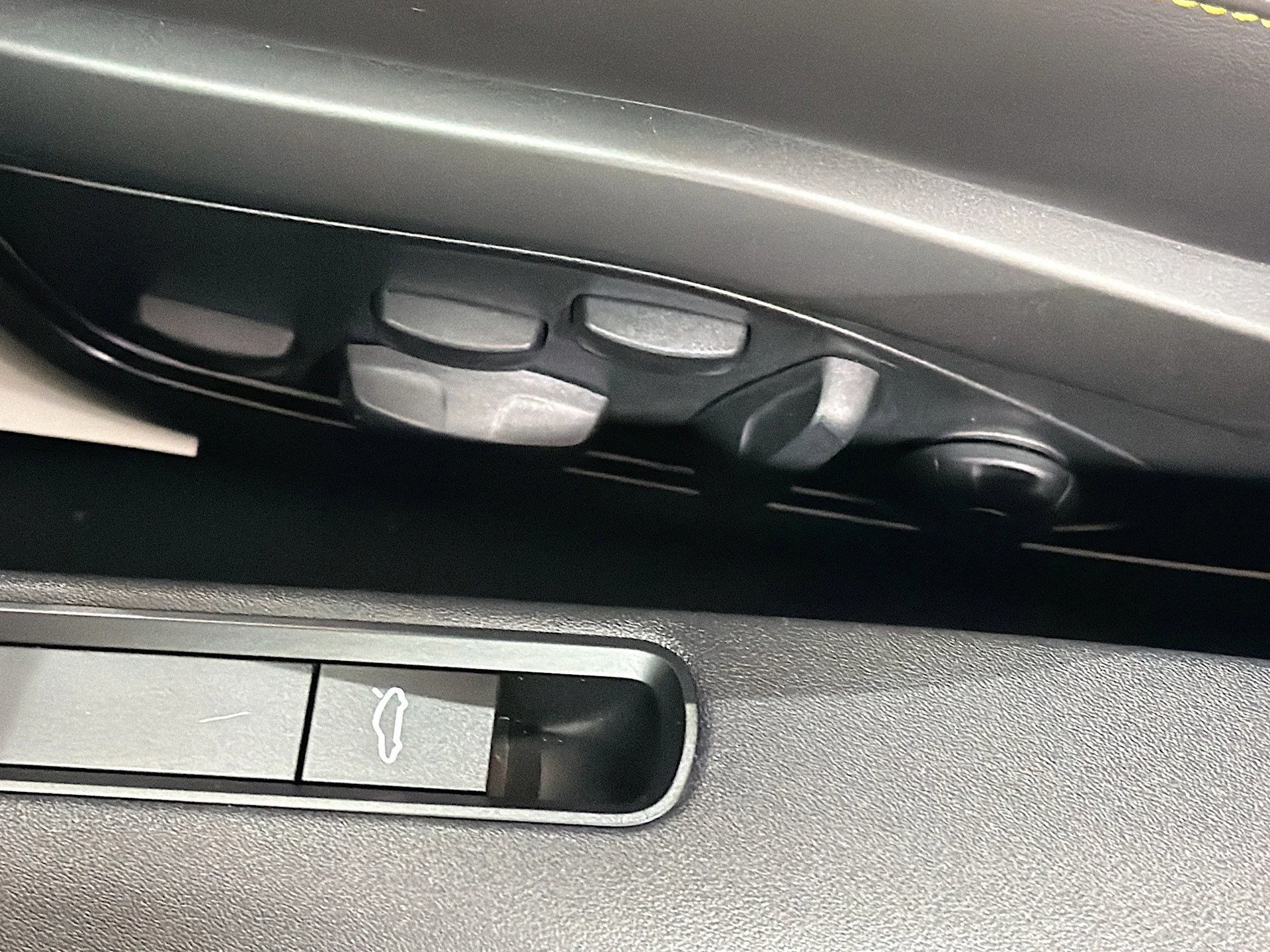 mph022_1317871081_5776201652809c636998f60eca26c640_5426b10f5d