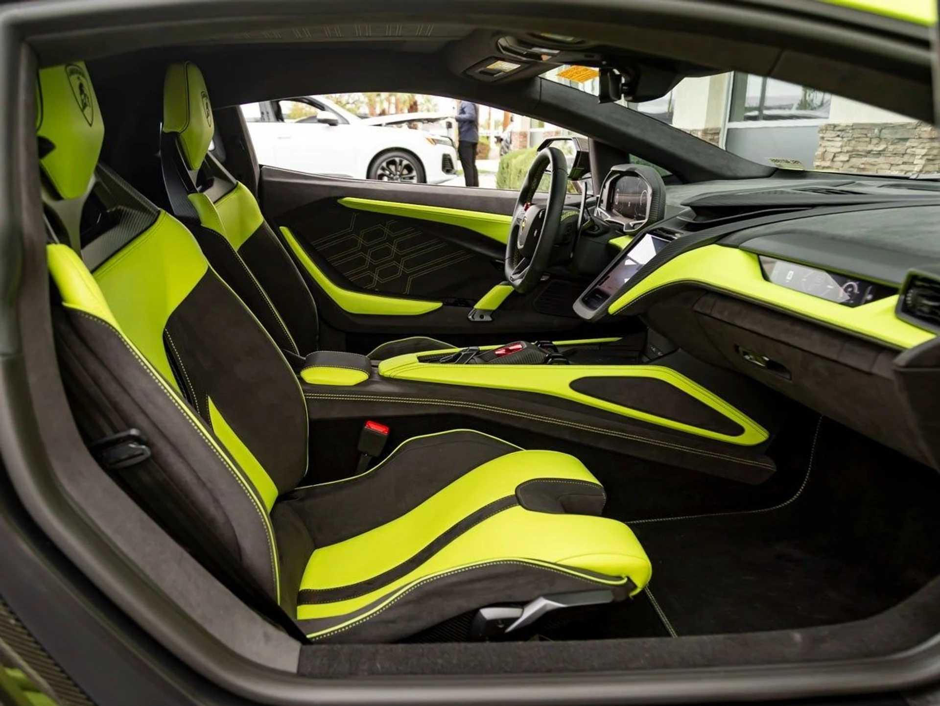 mph022_1321119092_23_6985a75418