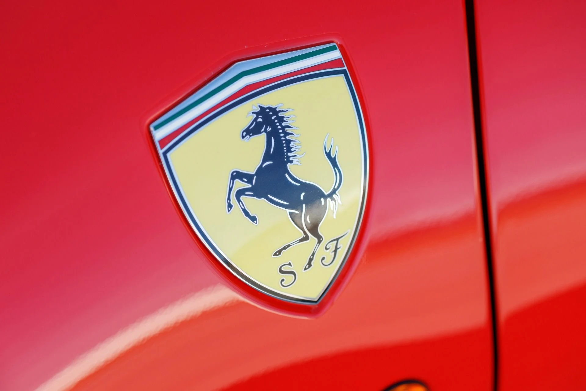 mph022_1322295058_Used_2020_Ferrari_488_Pista_1765914948_cad33bcb2a