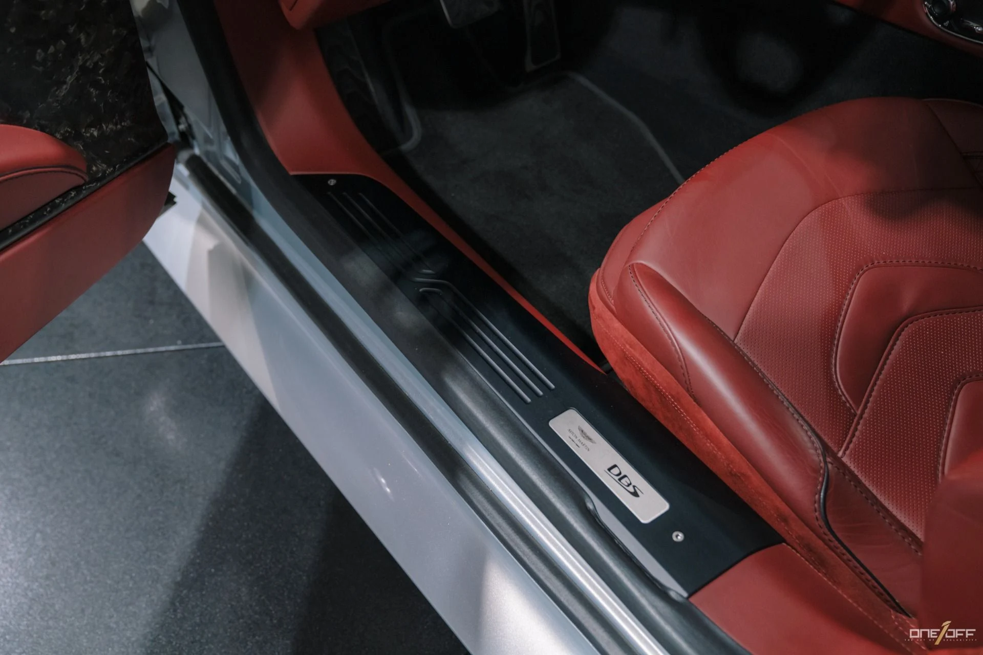 mph022_1323816318_Used_2019_Aston_Martin_DBS_Superleggera_1752875585_a92010a878