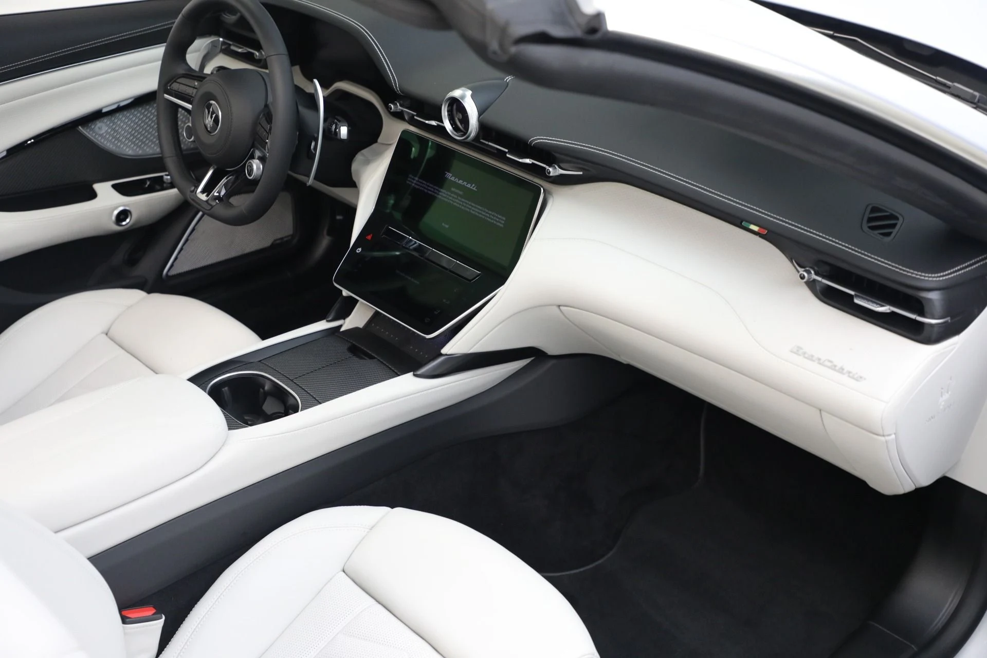 mph022_1329779830_New_2026_Maserati_Gran_Cabrio_Modena_1762013345_01b3326eb5