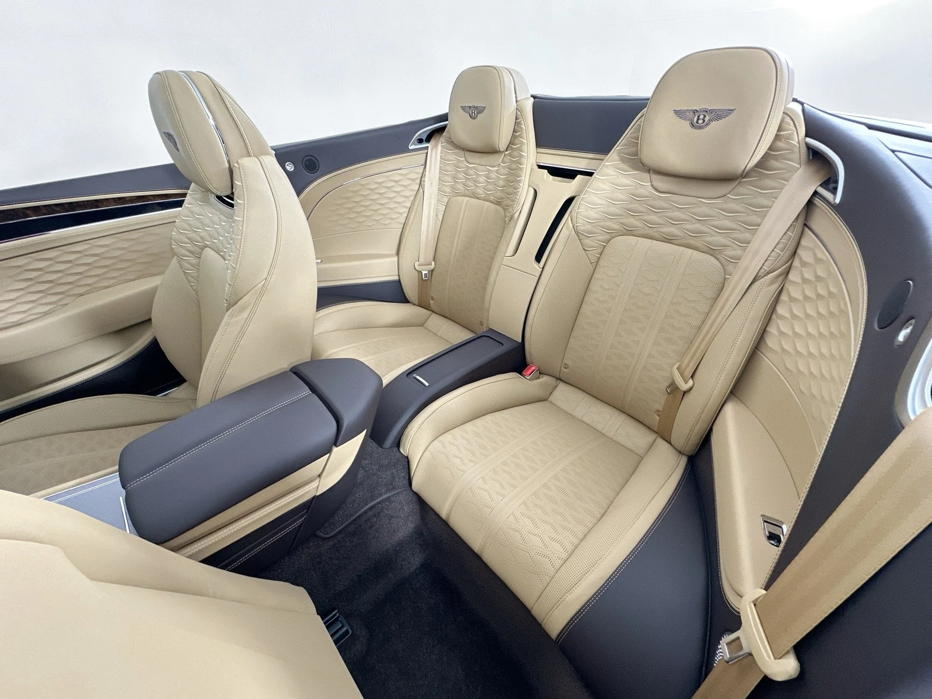 mph022_1330204423_23_c4041096ec