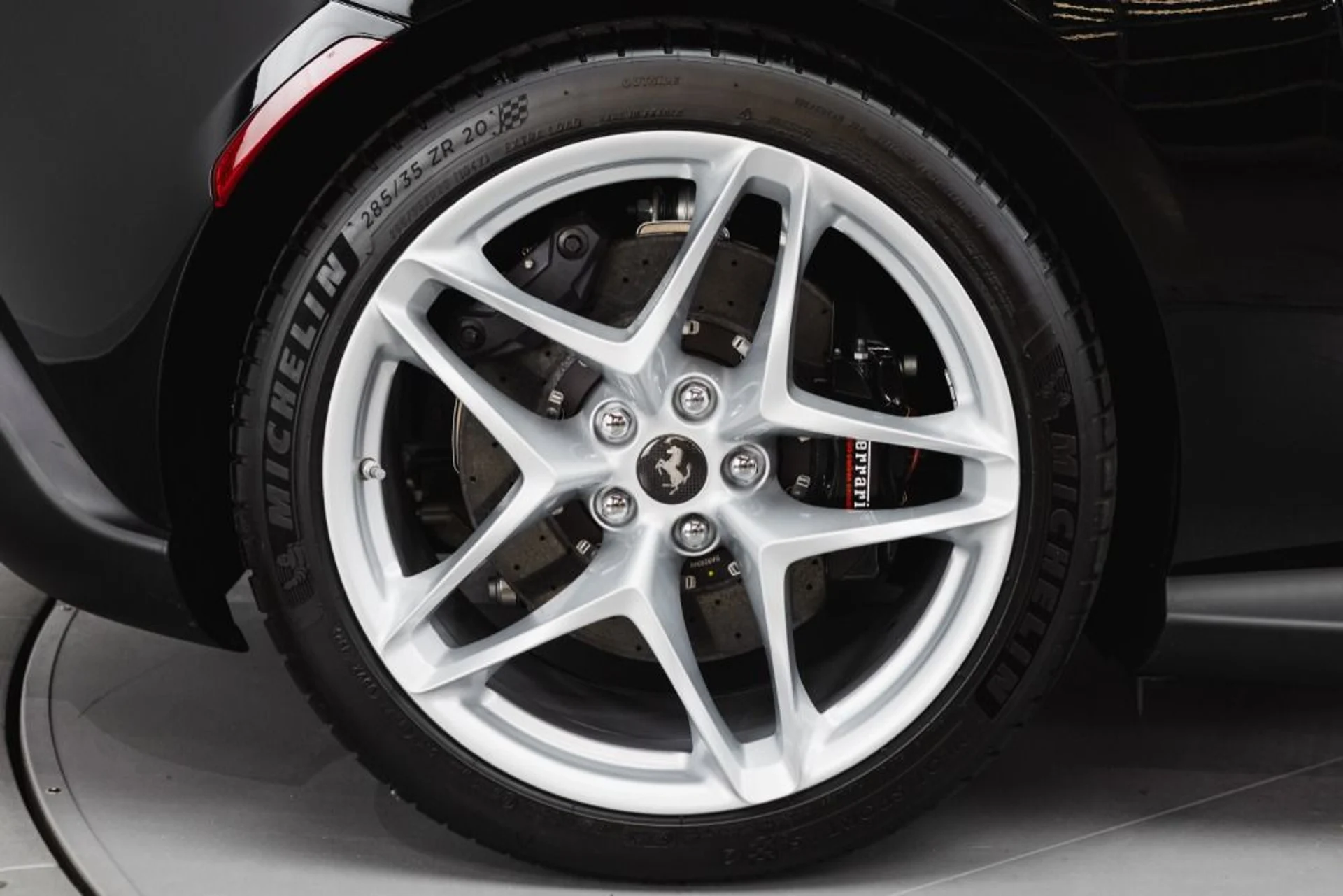 mph022_1339420571_Used_2024_Ferrari_Roma_Spider_58eb66b10c