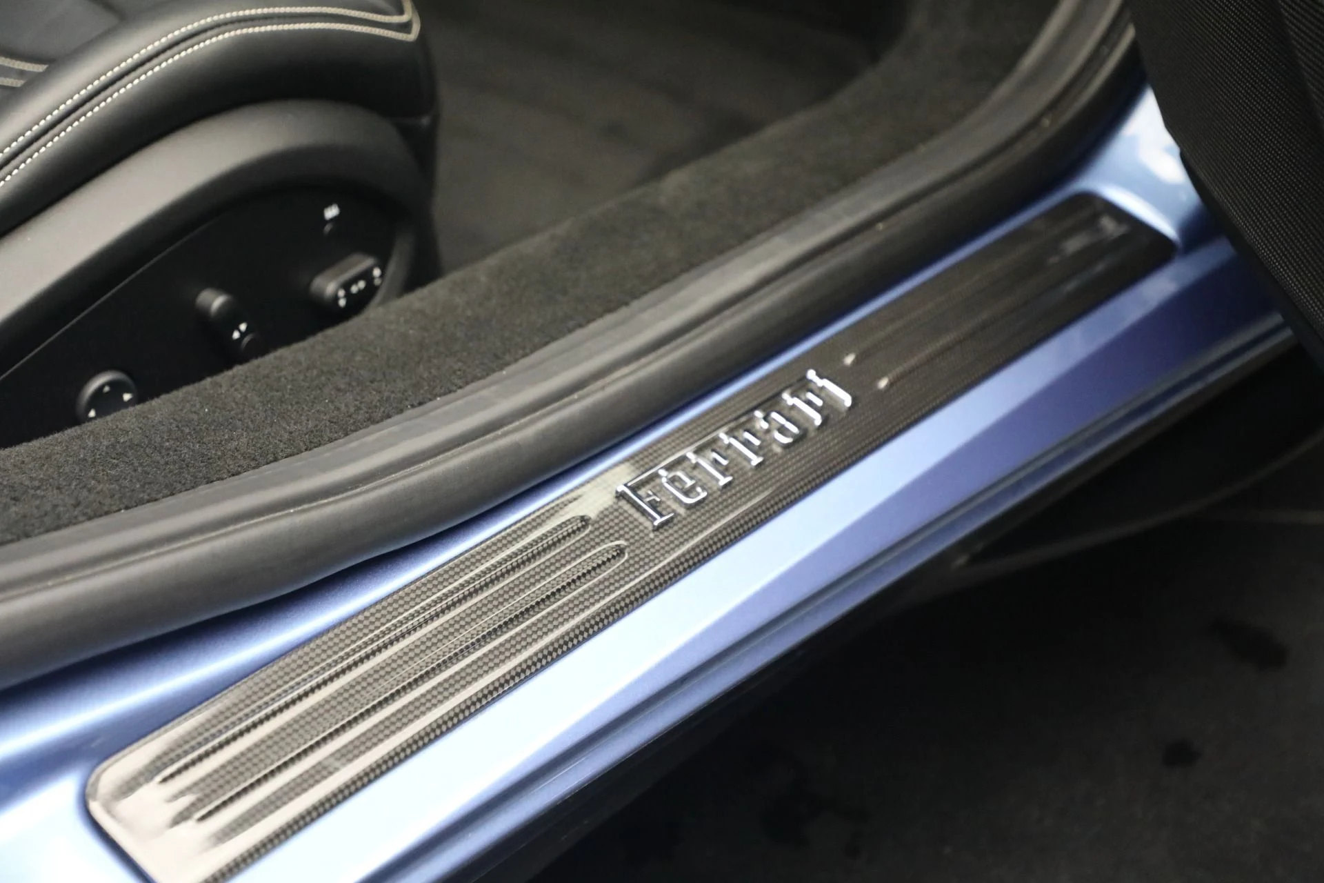 mph022_1341778985_Used_2021_Ferrari_F8_Spider_1782581149_c2d9ea7d4a