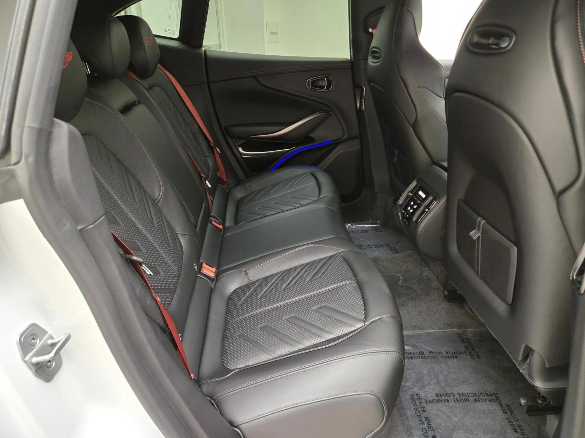 mph022_1355748392_New_2026_Aston_Martin_DBX_S_1776835389_33fd8289cc