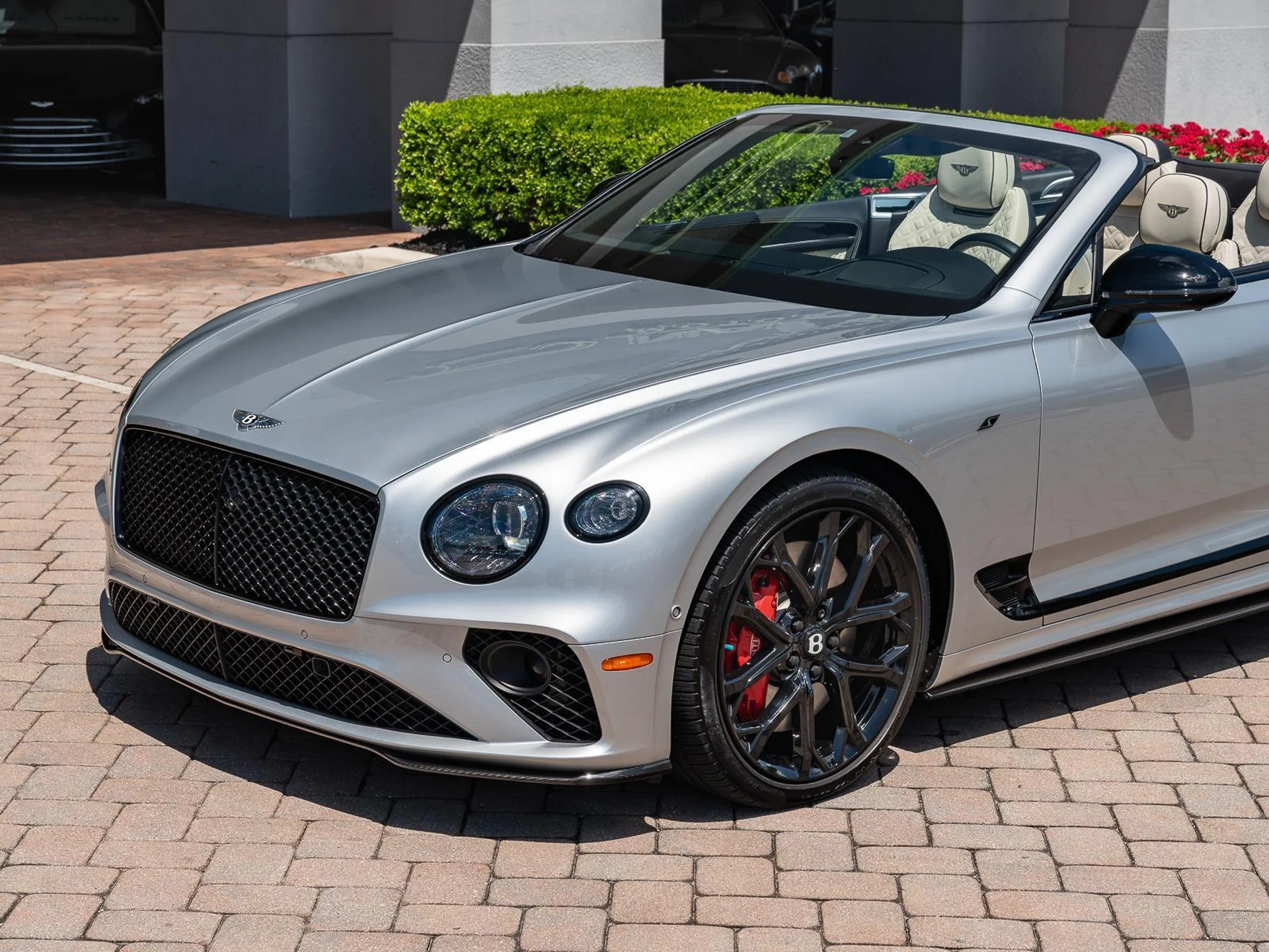 mph022_1364928600_Used_2023_Bentley_Continental_GTC_S_GT_V8_1777583225_3f5452e88e