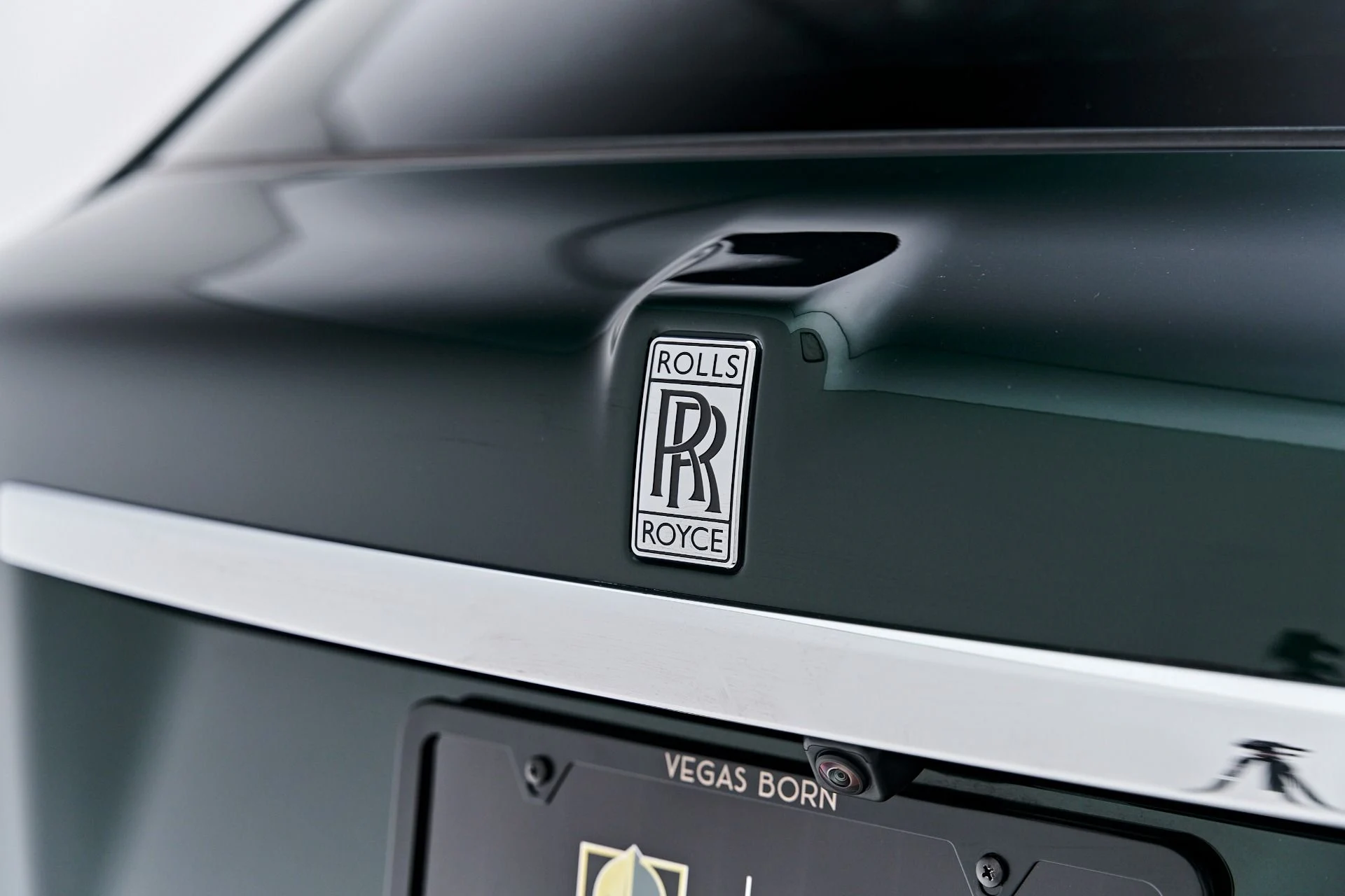 mph022_1372200259_Used_2026_Rolls_Royce_Cullinan_Base_1788456505_442b5d8435