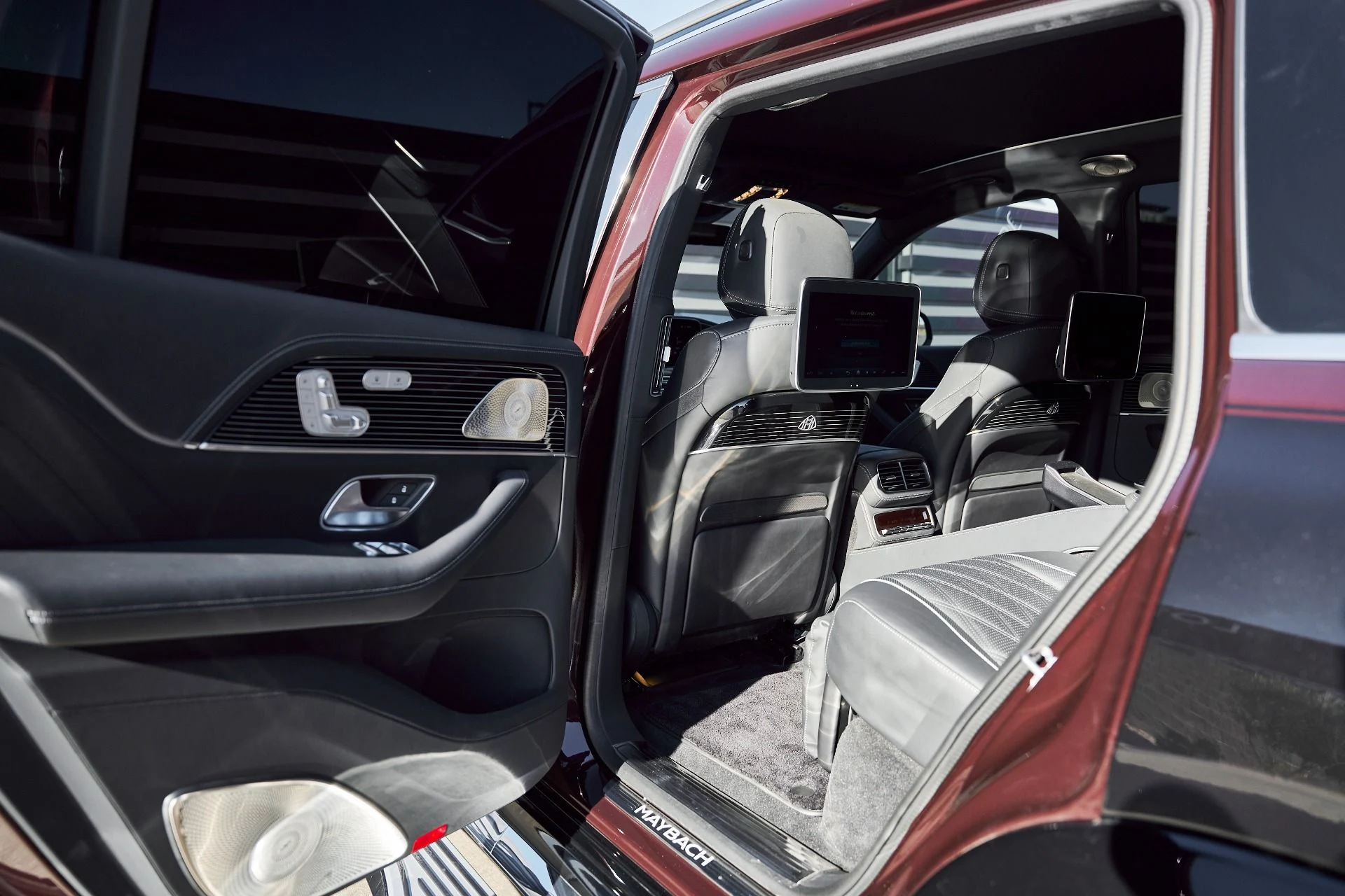 mph022_1377653519_Used_2024_Mercedes_Benz_GLS_Maybach_GLS_600_1766882794_c9d92207b9