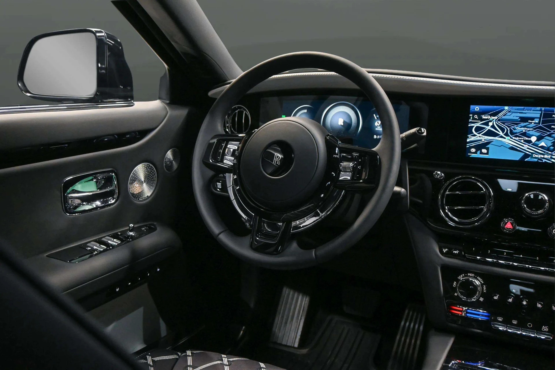 mph022_1389079217_0308dc1c_0047_4d32_9c5a_c8c82786b15f_202520_Rolls_Royce20_Ghost20282501629_22_75b2f8e618