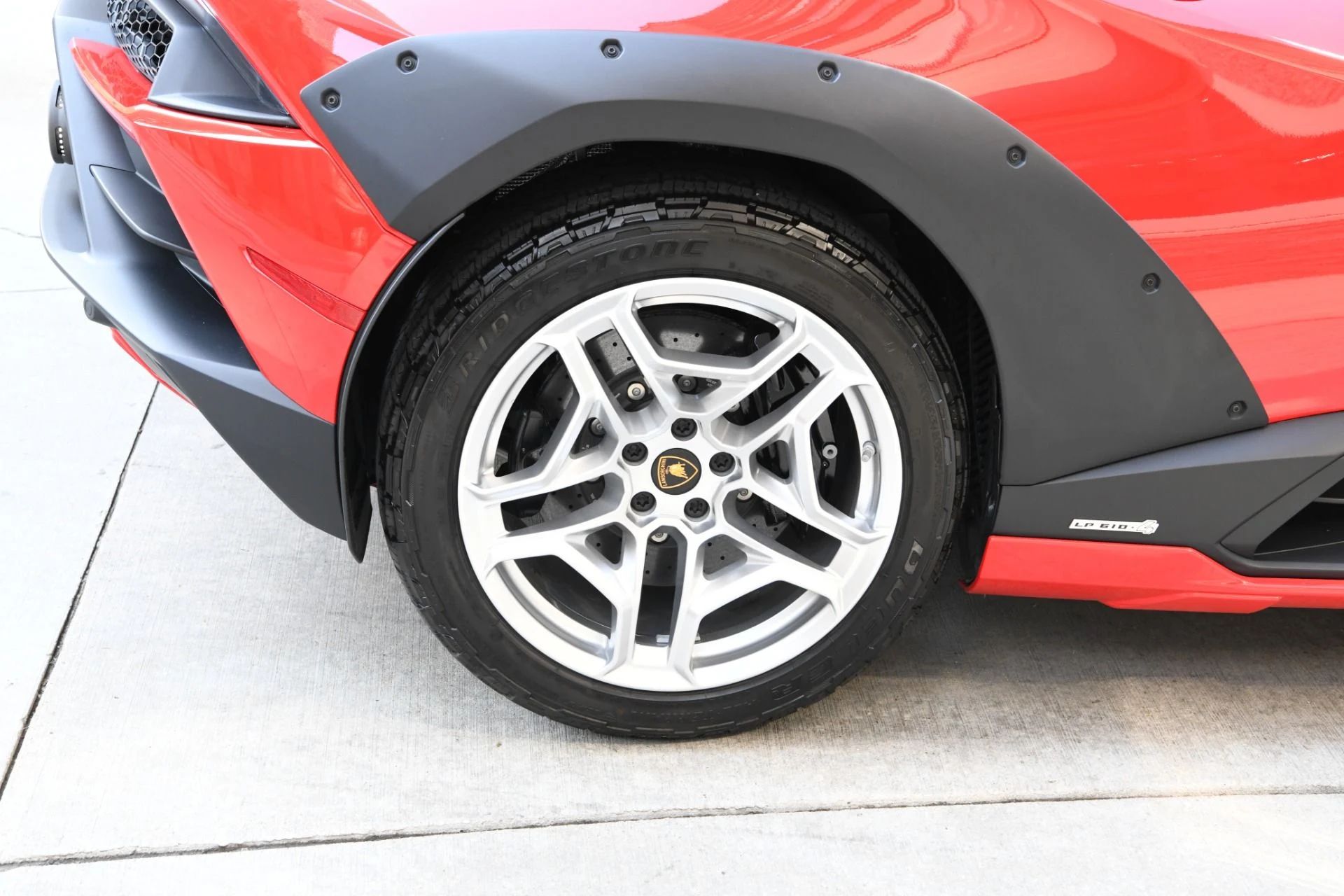 mph022_1402149788_Used_2023_Lamborghini_Huracan_Sterrato_1757705671_5e57650579