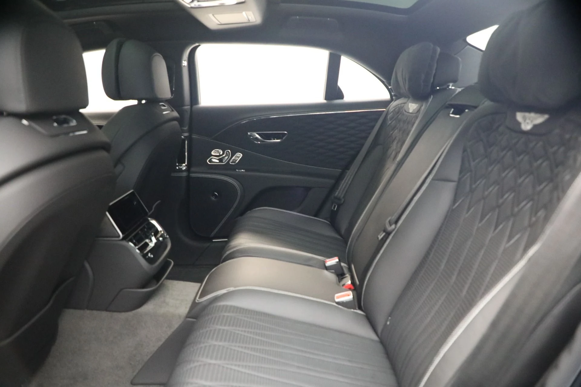 mph022_1412833498_Used_2022_Bentley_Flying_Spur_W12_1787352541_de07ca850e