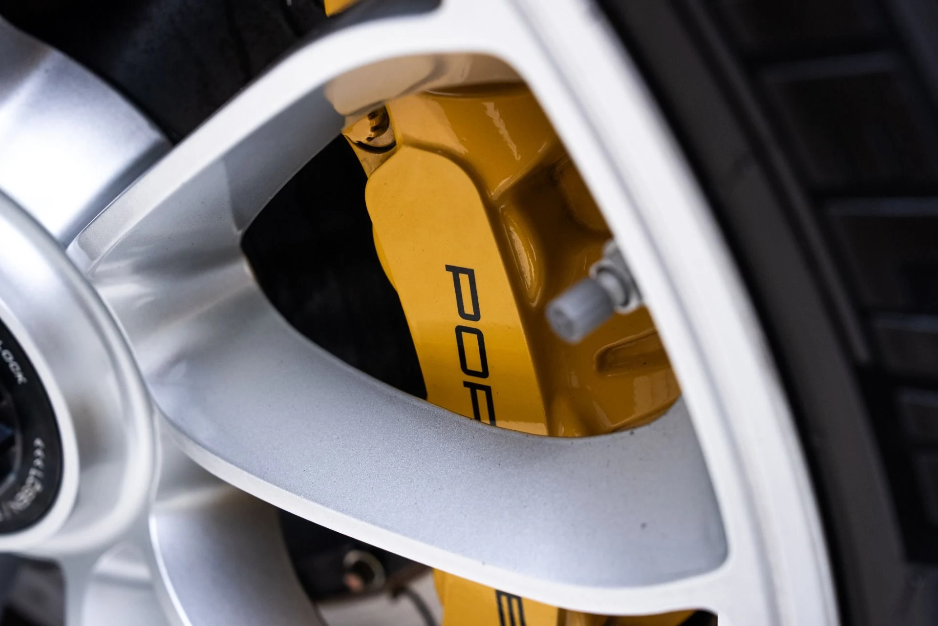 mph022_1436244113_Used_2016_Porsche_911_GT_3_RS_1774462832_2236b4e693